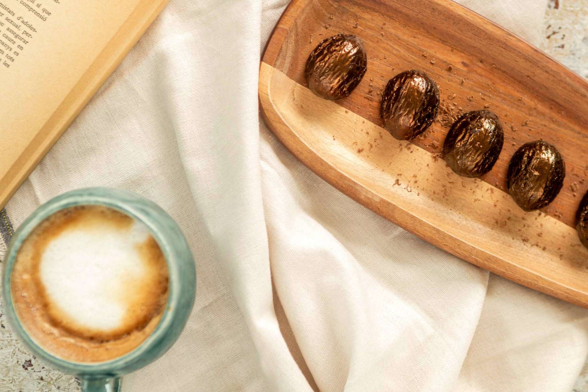 La nueva marca de bombones de chocolate con forma de nuez que causa furor en Europa, Nuche