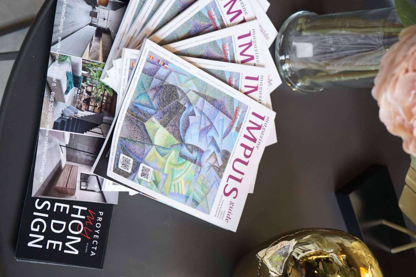 Revistas de lujo como Impuls Plus promocionan compañías a clientes internacionales