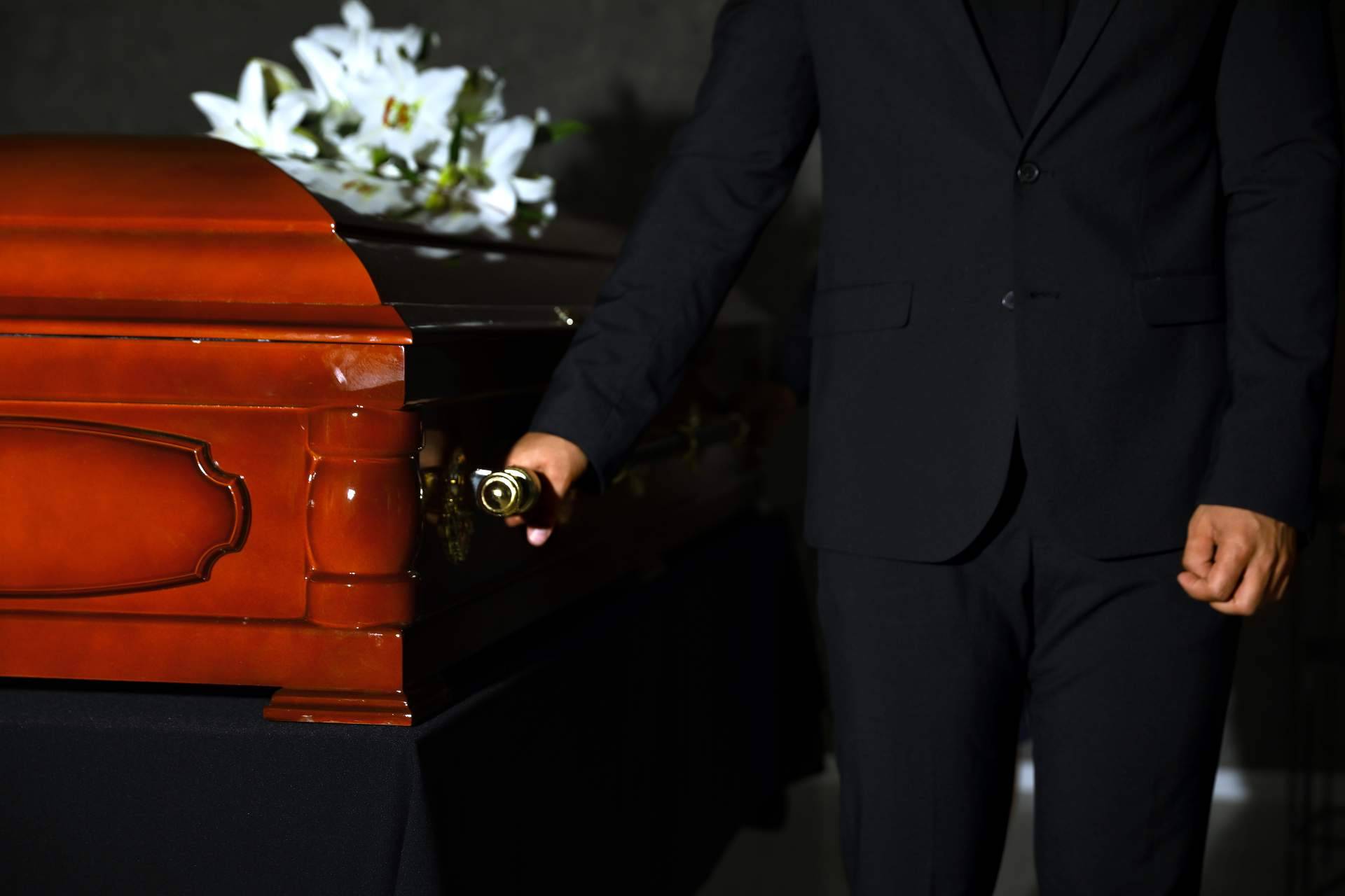 Tener un servicio funerario que ofrezca tranquilidad y confianza a las familias es posible con Funeraria Central de Moraleja