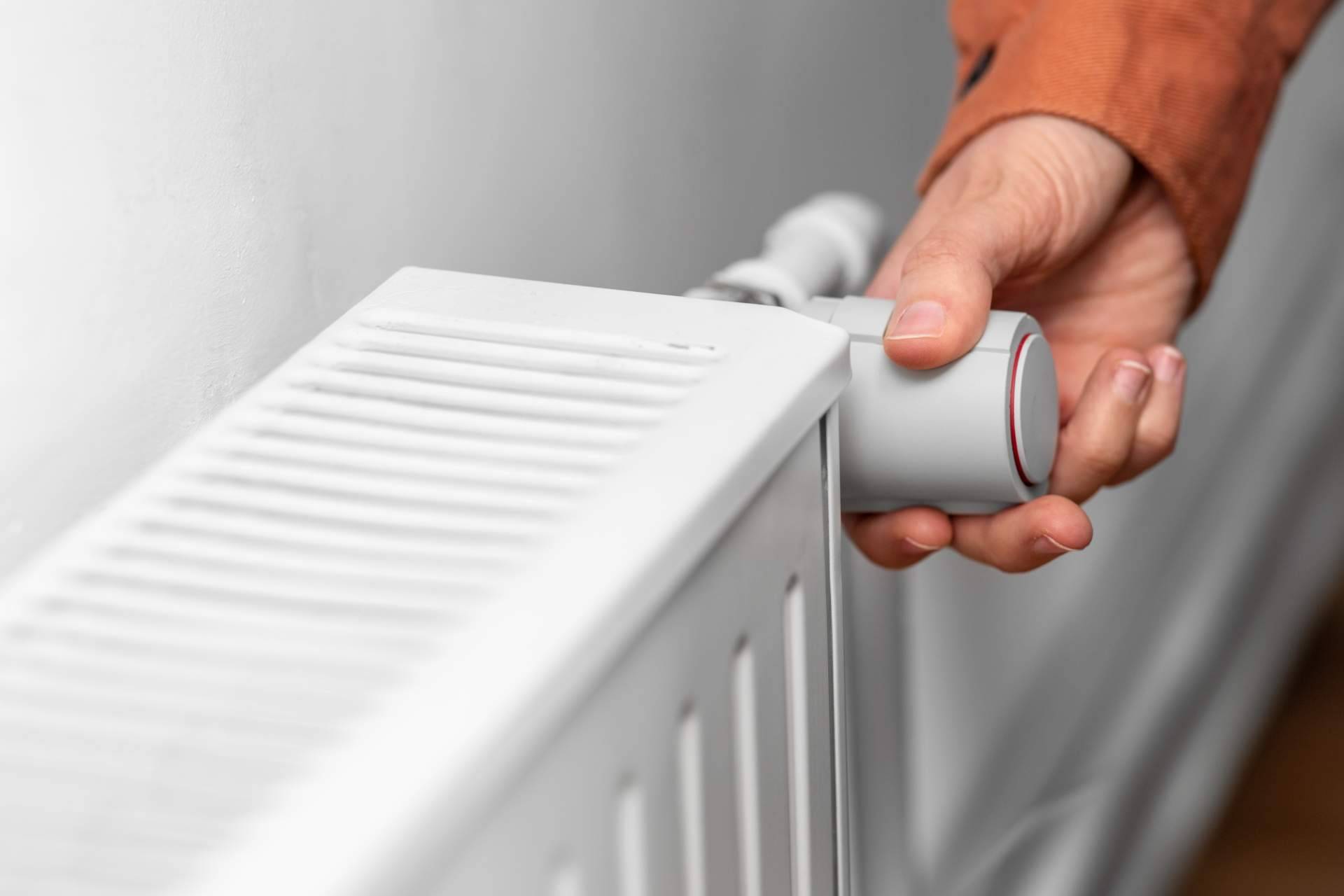 Consejos para ahorrar en la factura de la luz, por Enerbal