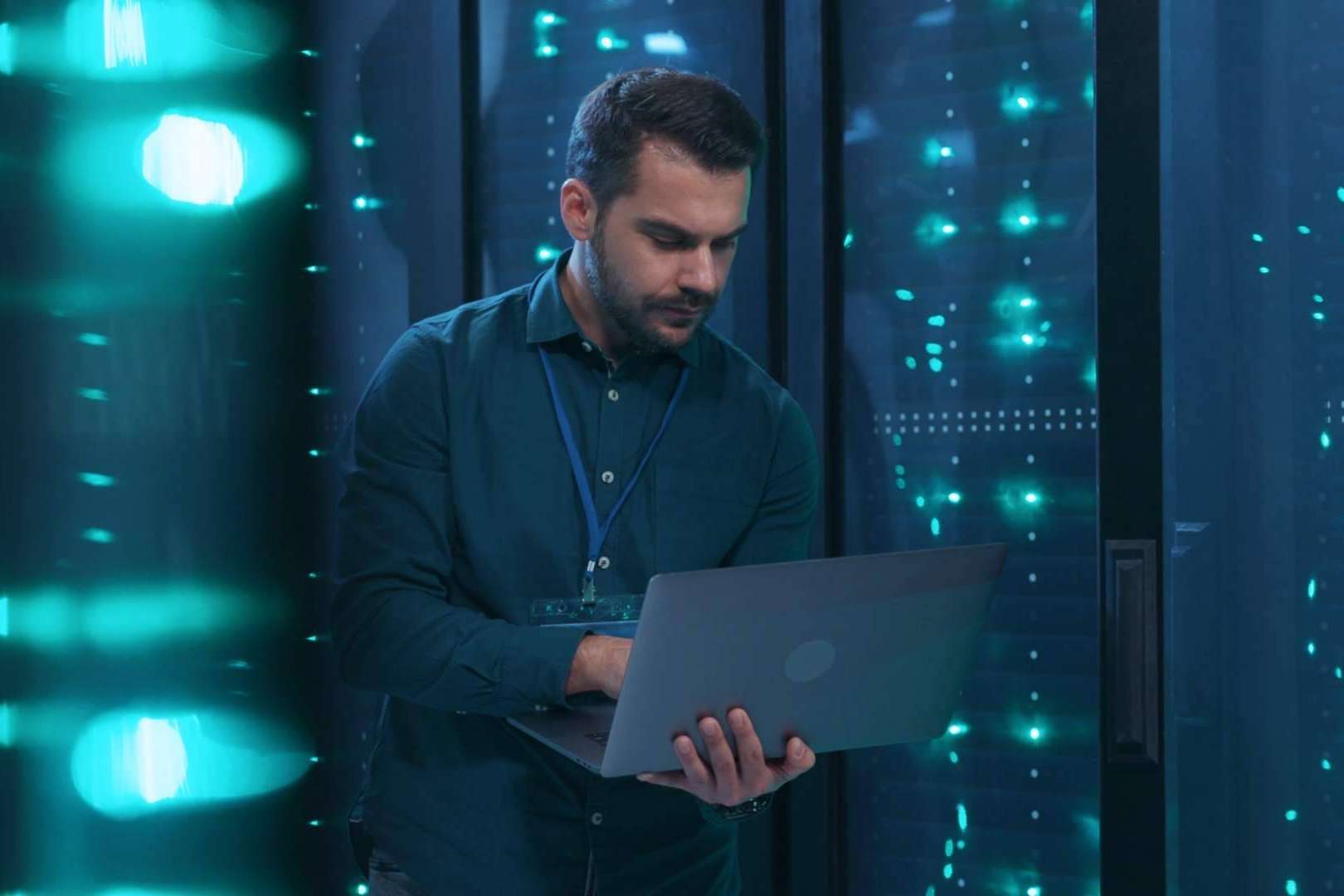 Seguridad ofensiva, gestionada y consultorías profesionales