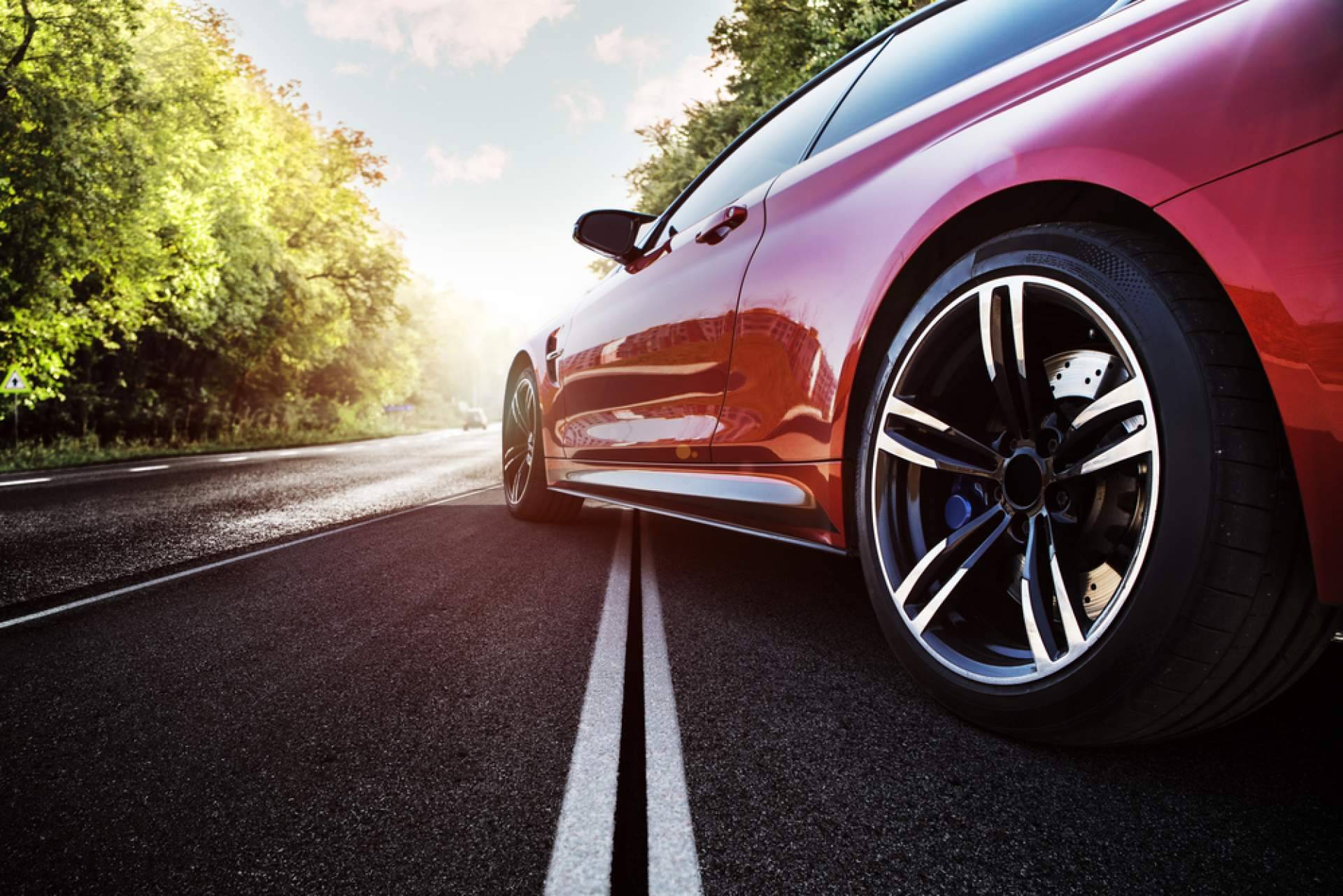 Rent Car Deluxe ofrece la oportunidad de conducir un coche de lujo durante el tiempo que se desee