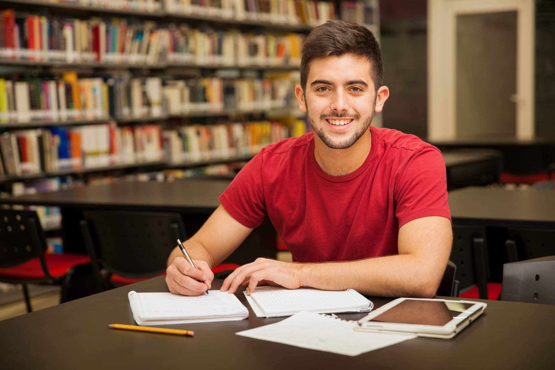 El seminario online para opositores donde enseñan métodos de estudio de alto rendimiento en directo