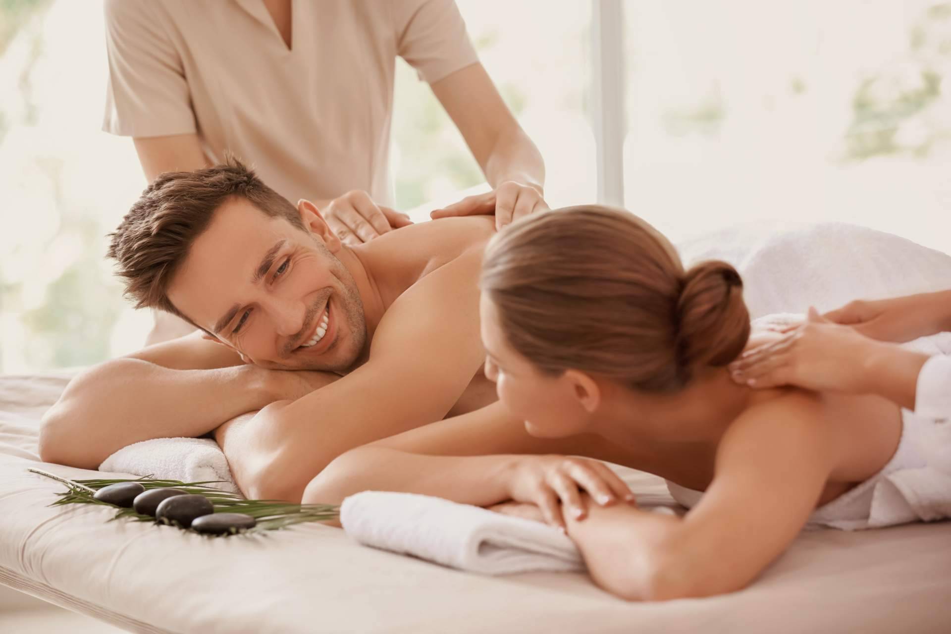 ¿Dónde se puede disfrutar de un masaje en pareja en Salou?