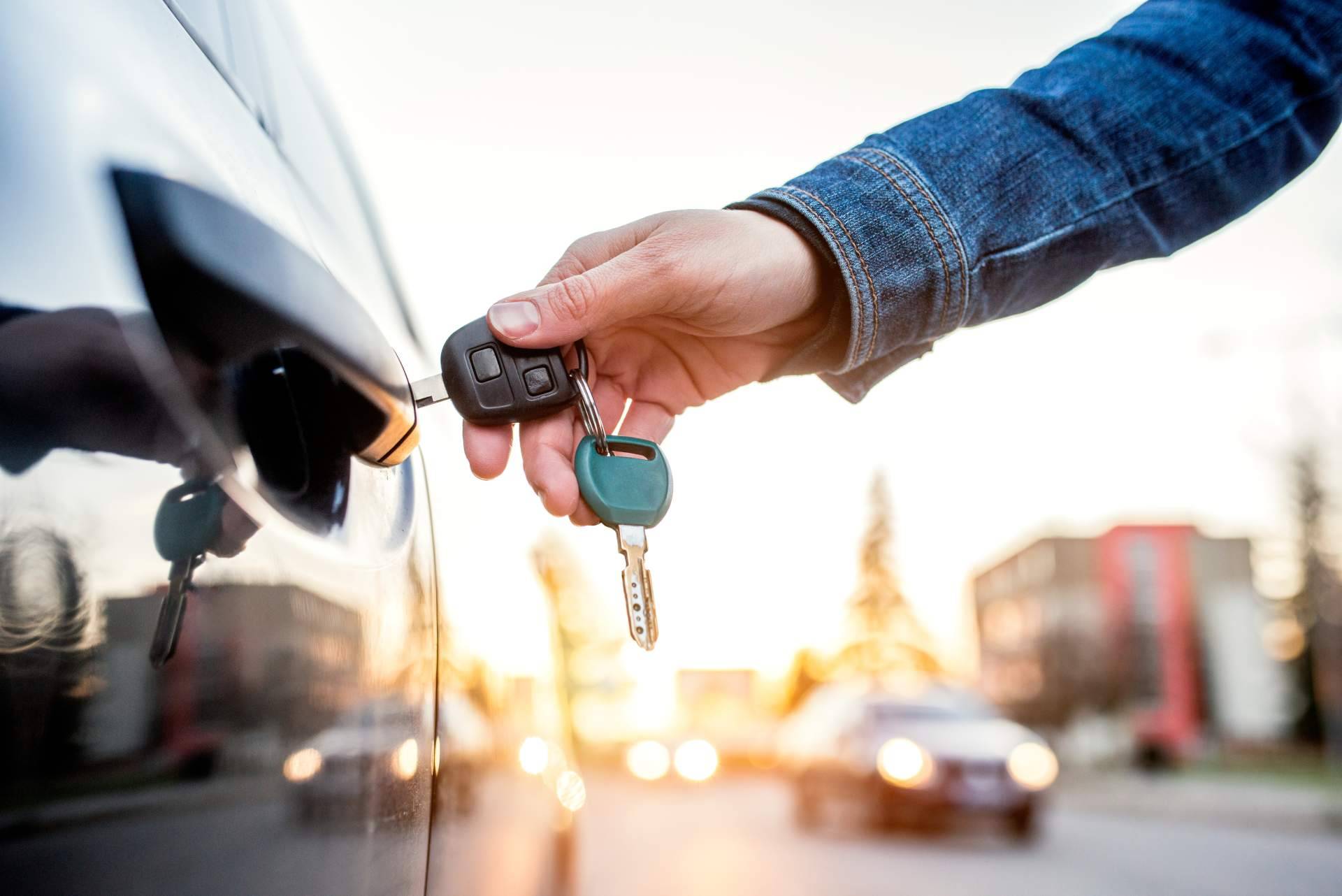 Canarias.com da la posibilidad de alquilar coches con la seguridad de una compañía nativa de Canarias
