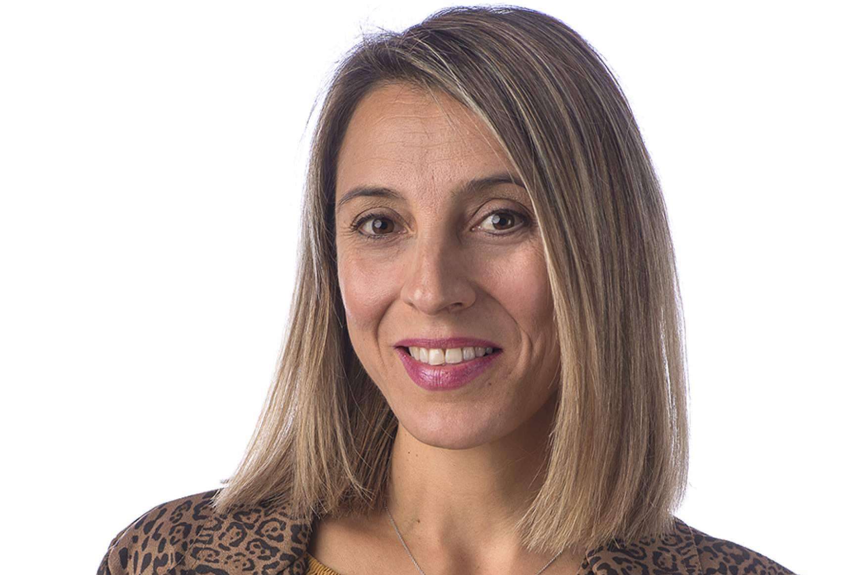 Esther Pina es una copywriter y escritora nómada