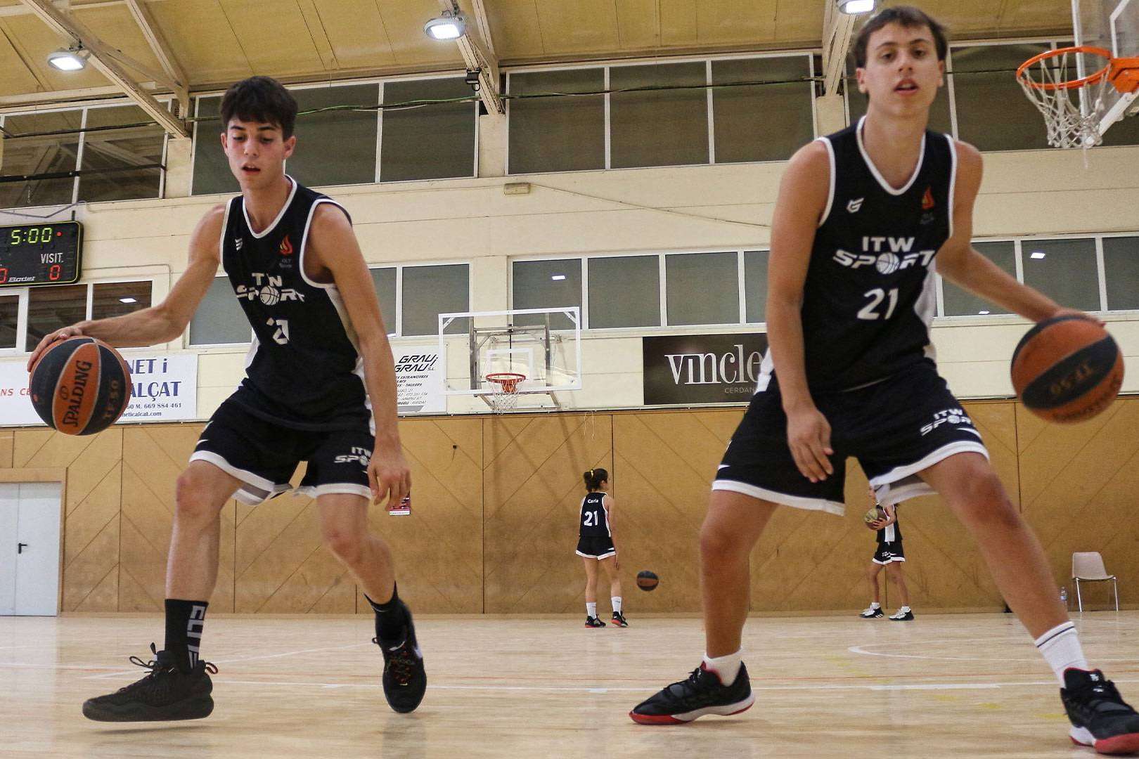 La importancia de la hidratación en el baloncesto, por ITW Sport
