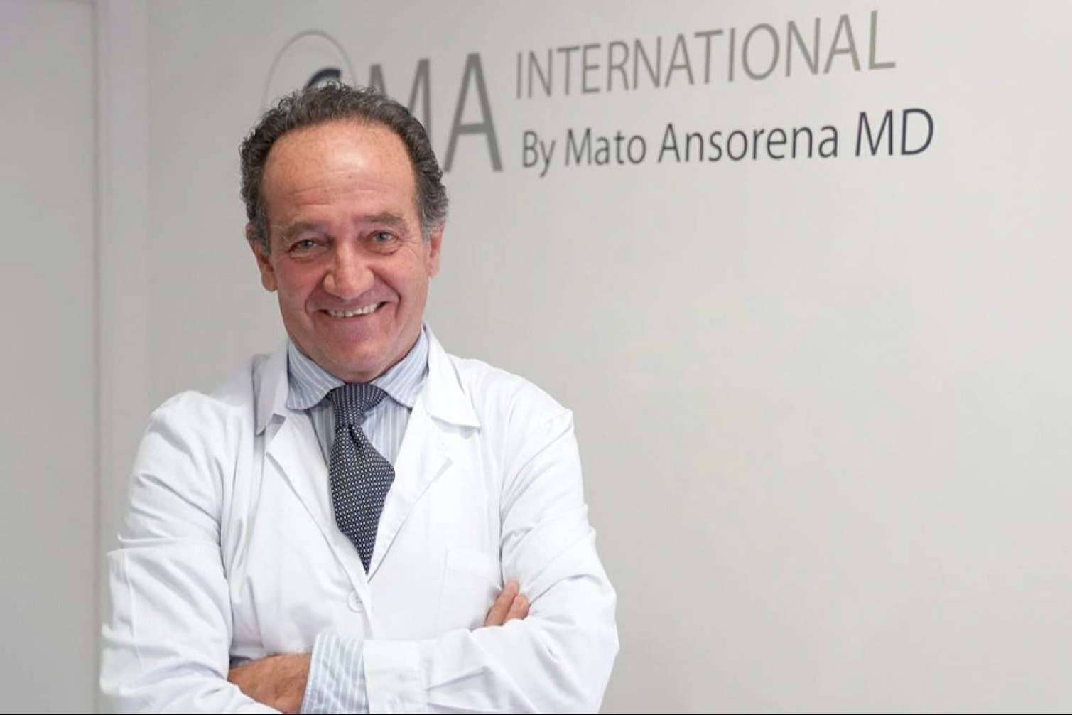 Javier Mato Ansorena es uno de los cirujanos plásticos españoles con mejor trayectoria