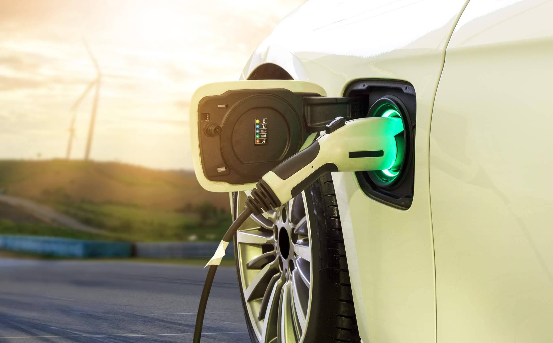 Ahorrar con el vehículo eléctrico con la instalación de un Wallbox
