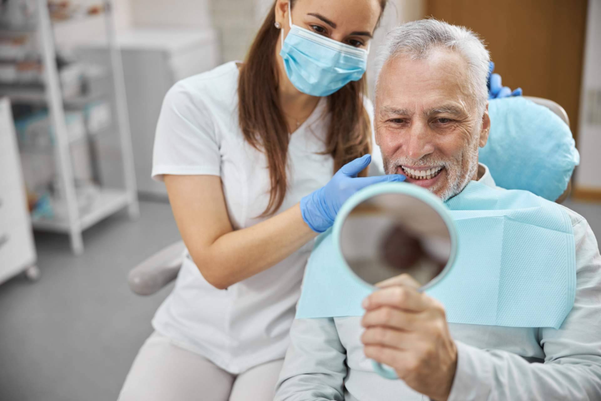 ¿Qué tener en cuenta al elegir una clínica de estética dental?