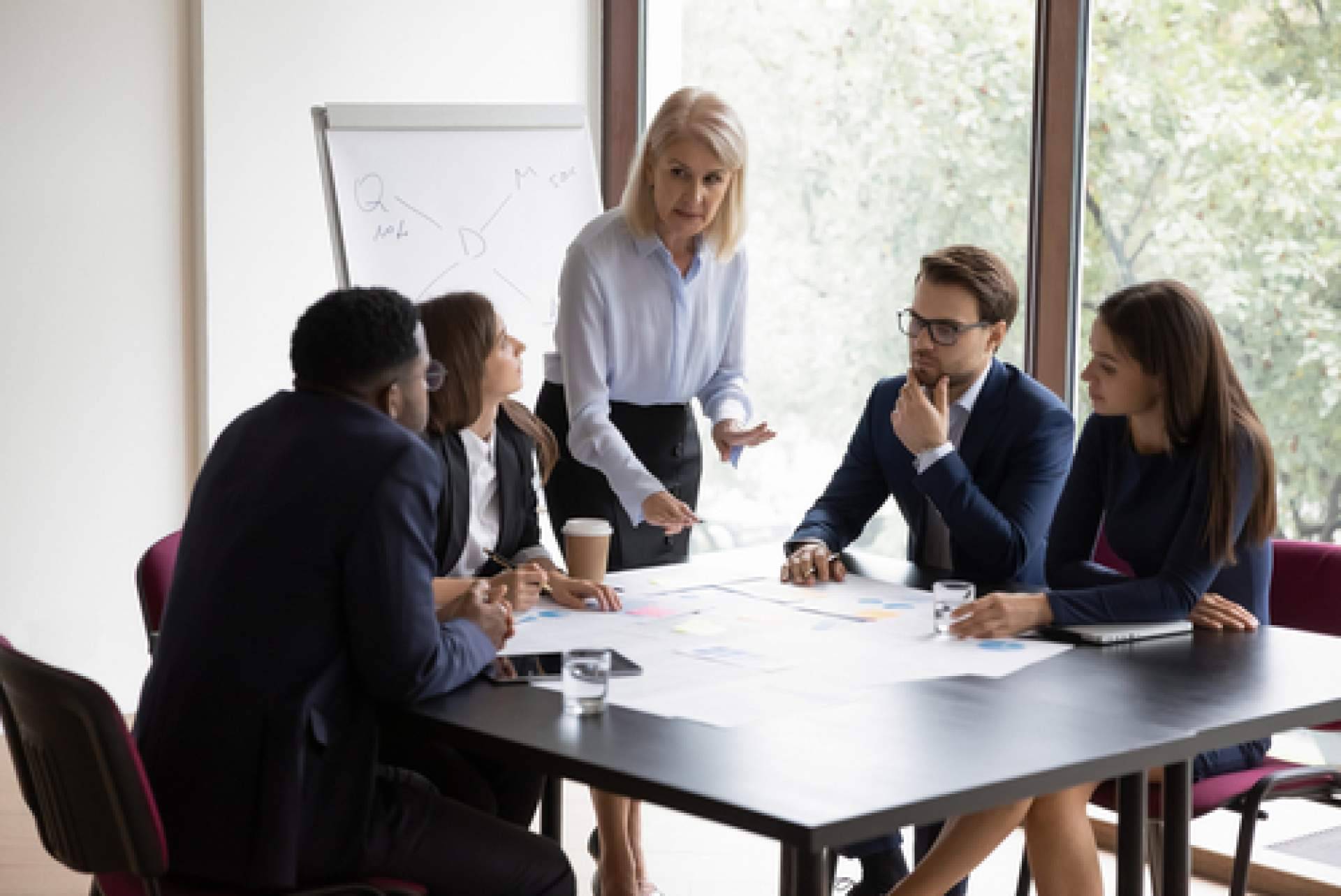 La mujer en el paradigma actual de los negocios