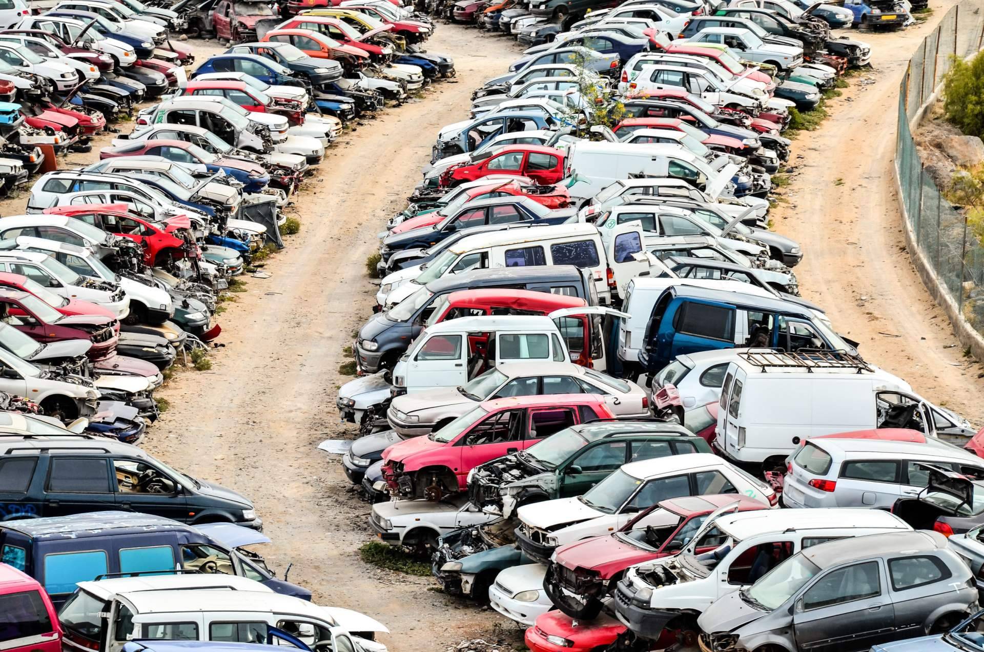 Servicios de desguaces de coches en Madrid con Compramos Tu Siniestro