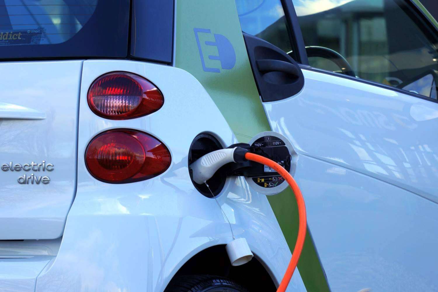 El Club de Golf Olivar de la Hinojosa cuenta con estaciones de recarga rápida para vehículos eléctricos