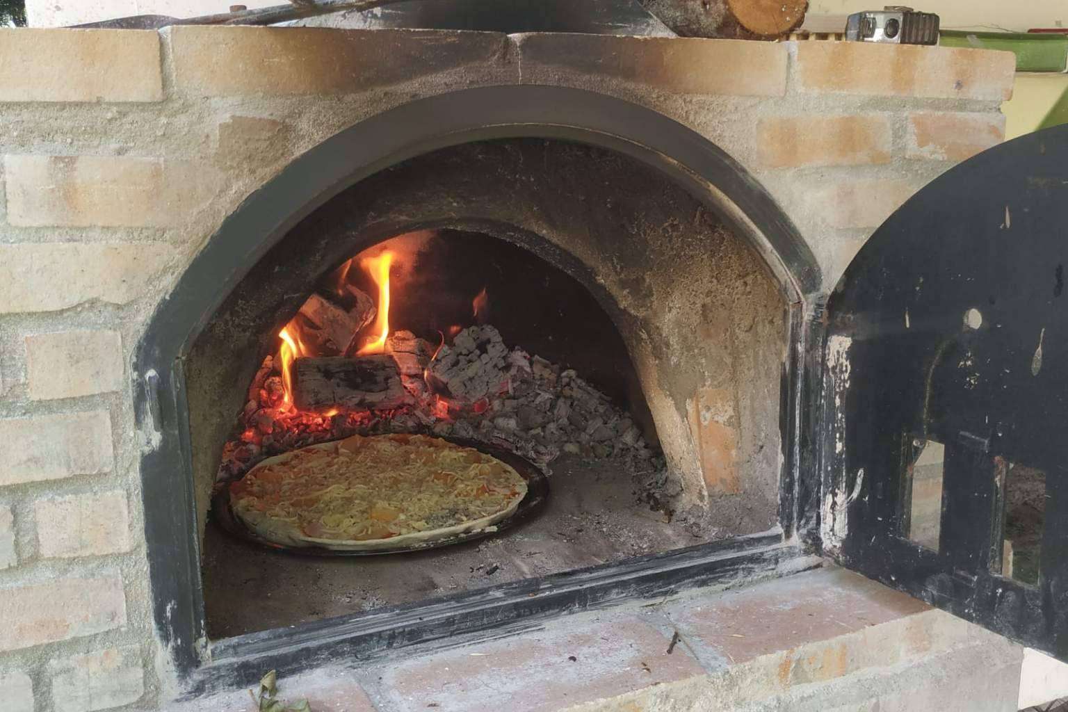 Ventajas de cocinar en hornos de leña