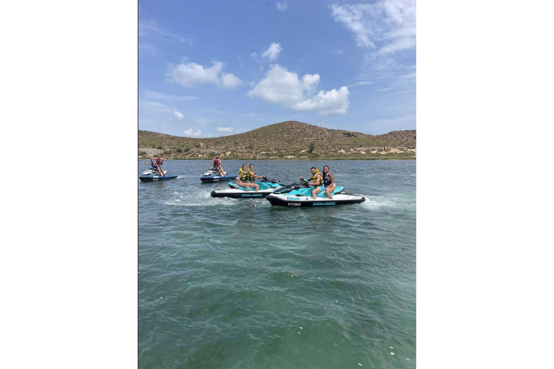 Los tours y experiencias con el alquiler de motos de agua en Murcia de la mano de Kalima Charter