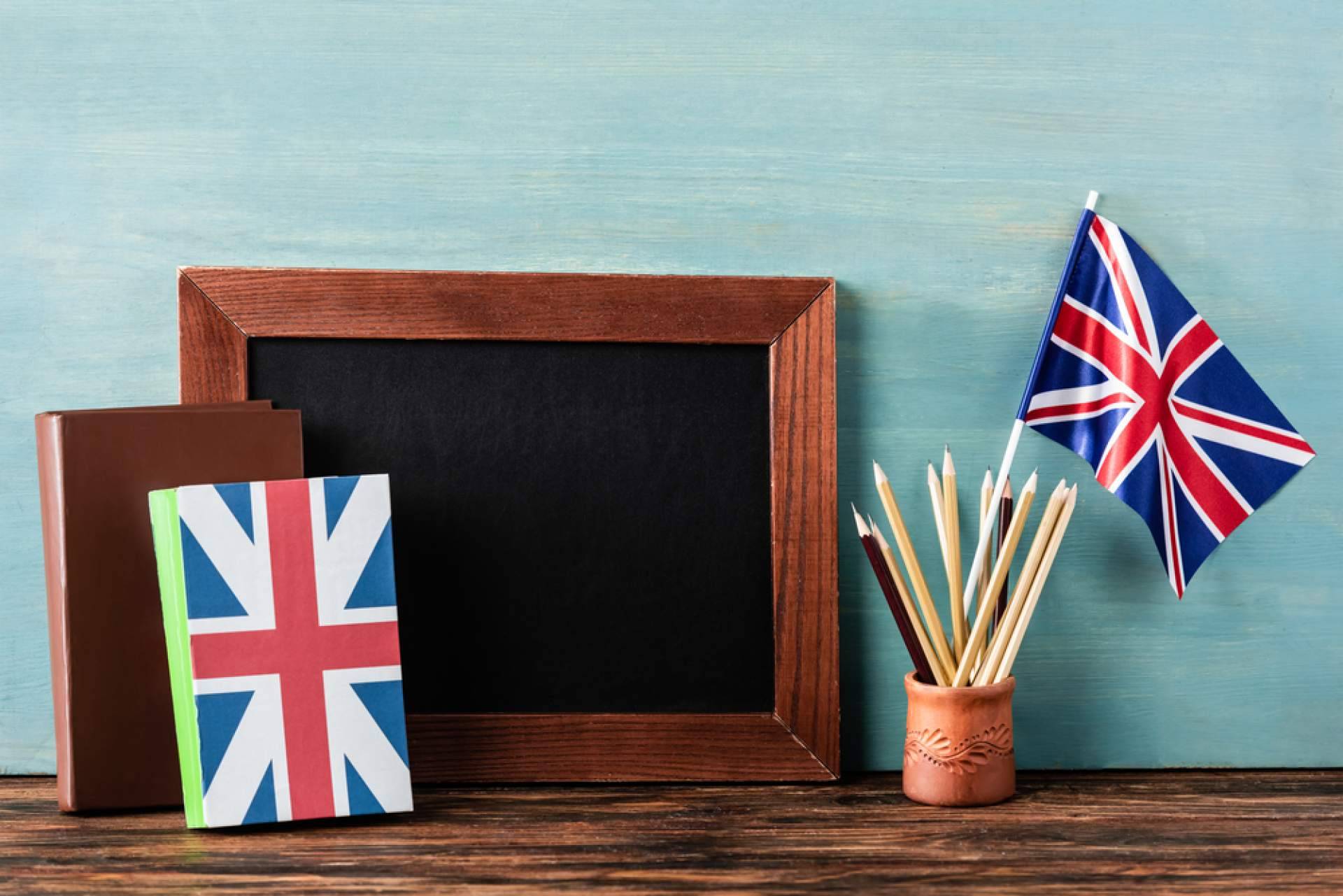 Organizar un curso de inglés en el extranjero a través de una agencia educacional, con First Step in UK