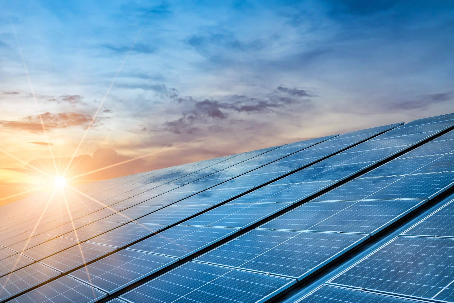 Instalación solar con backup realizada por Smart Wallboxes