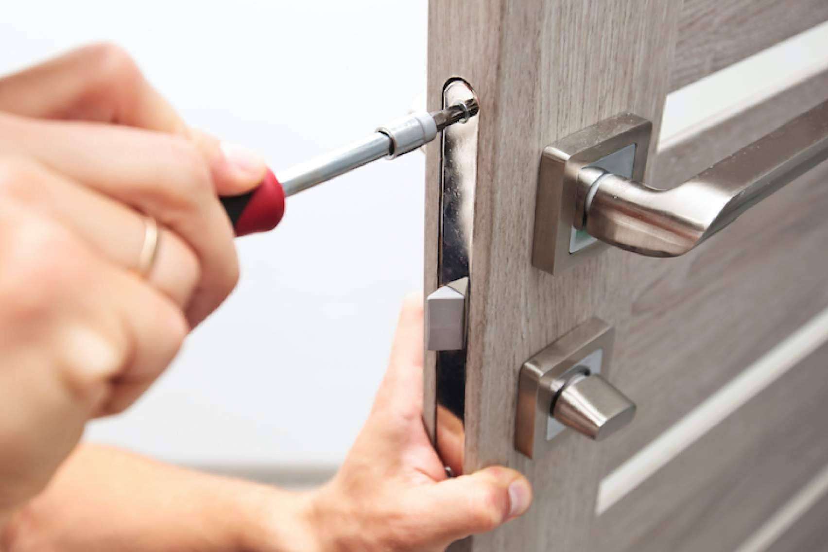 Cómo mejorar la seguridad del hogar con el cambio de cerradura, gracias a Cerrajeros Madrid