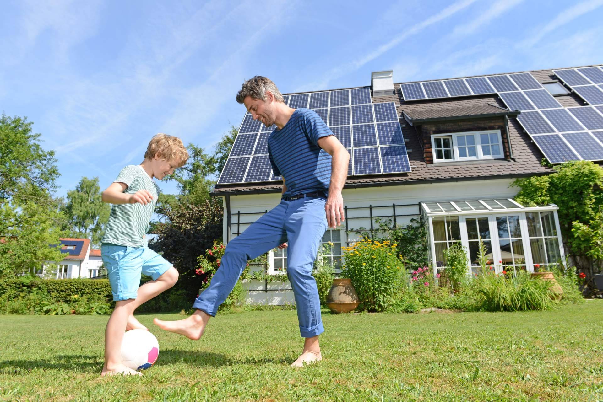 ¿Existe la opción de alquilar placas solares?