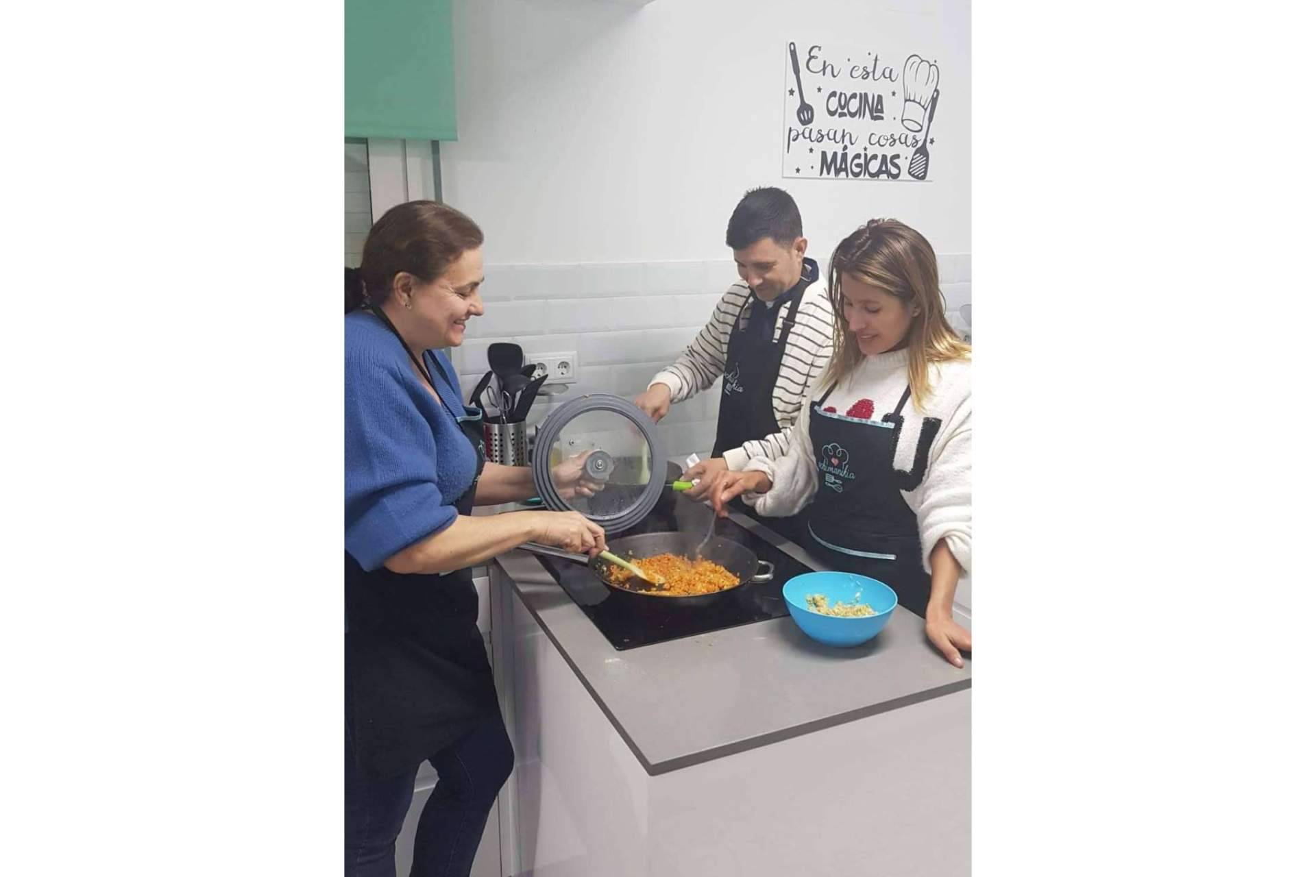 La escuela de cocina online que se especializa en el aprendizaje para niños y adultos, Ochimanikia
