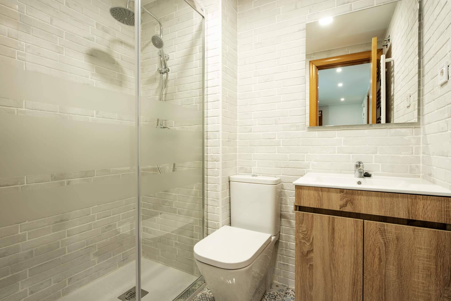 Tipos de mampara de baño, disponibles en Tot Mampara