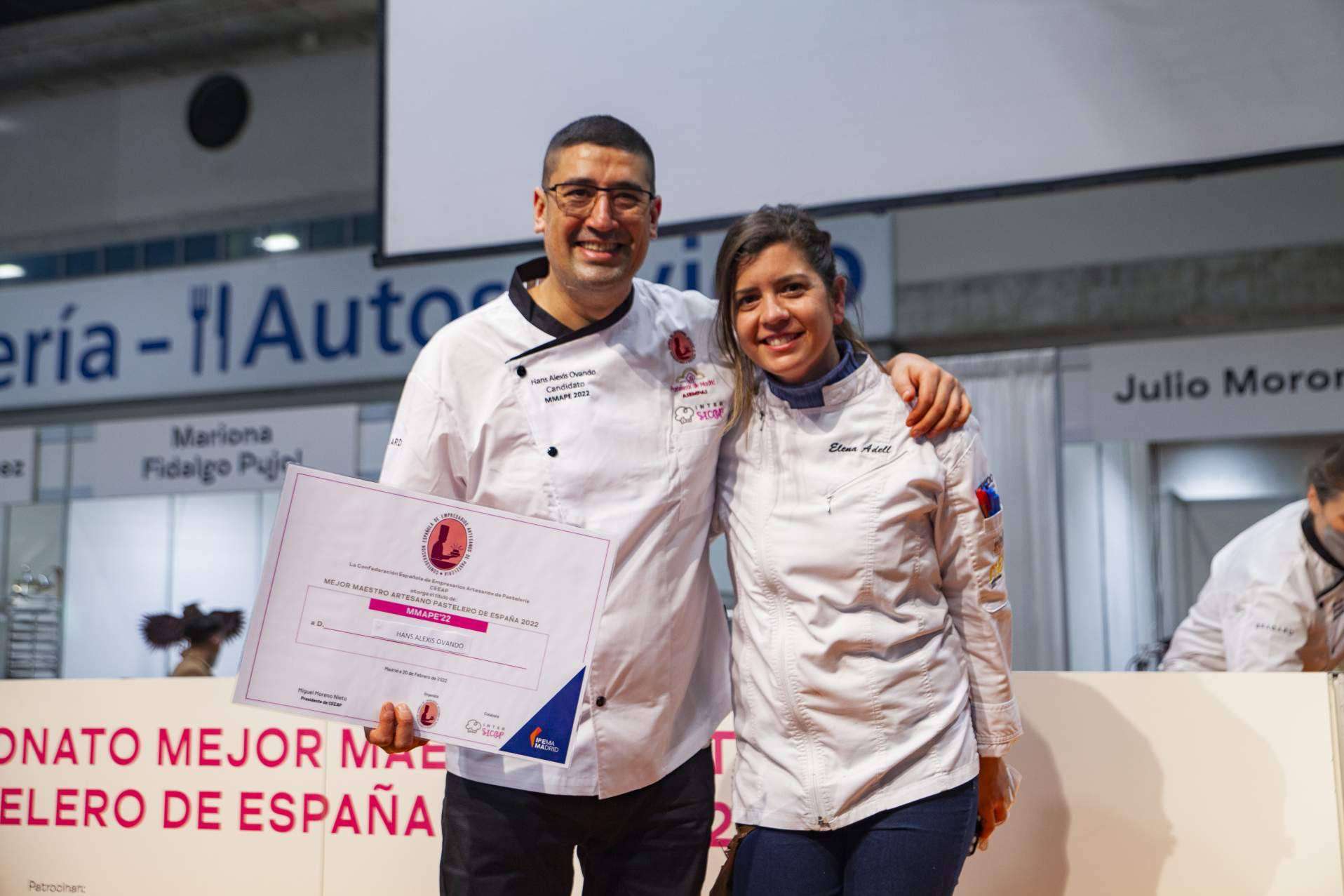Reconocimiento para Hans Ovando, de Be Chef, con el premio de Mejor Pastelero de España