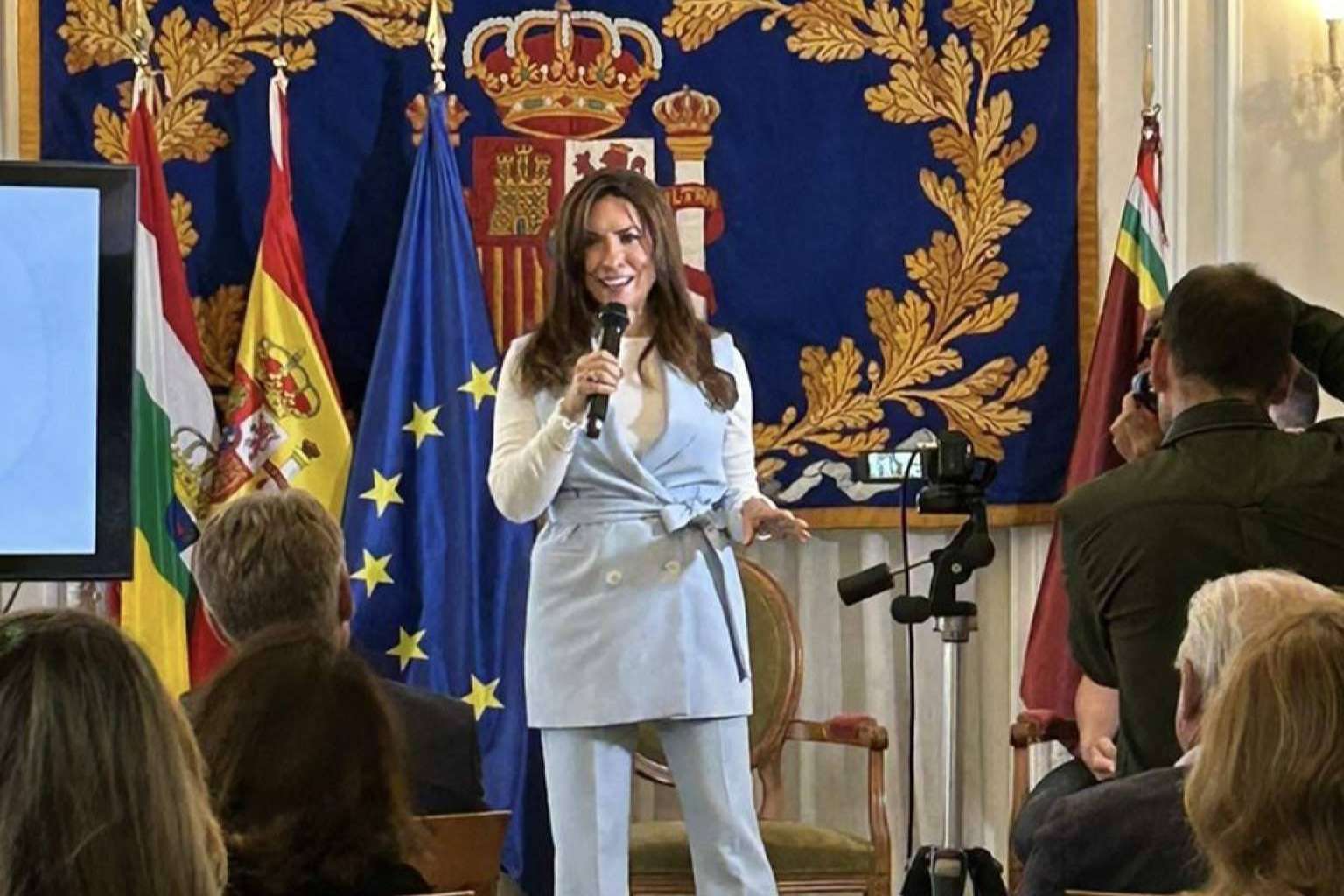 El éxito en la presentación del libro 'Cuando Haces Posible lo Imposible' de Inma Martín
