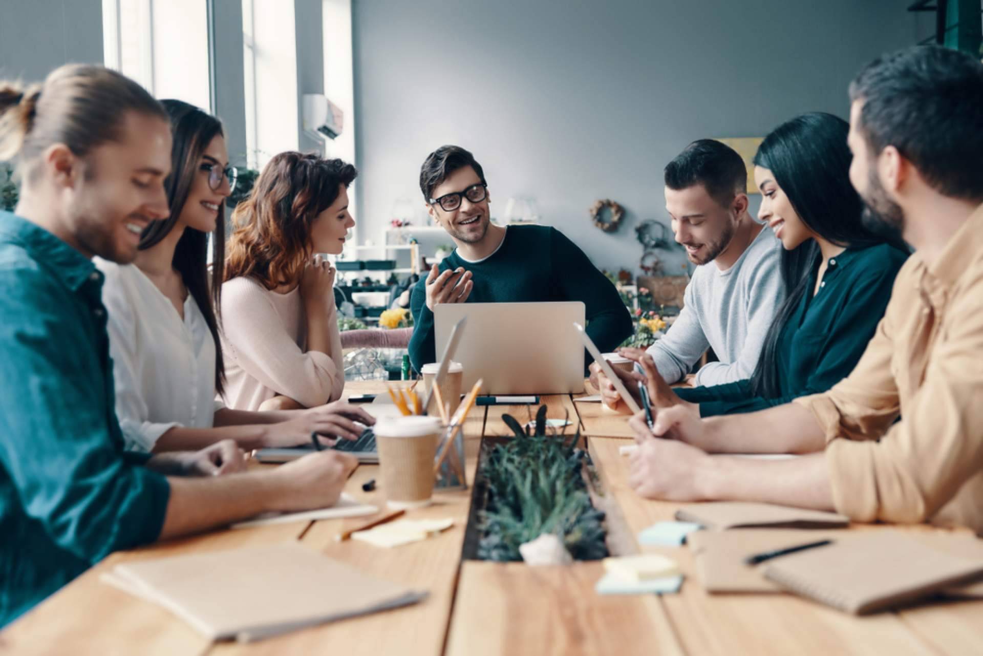 Ventajas de la inteligencia artificial en herramientas de marketing y redes sociales, por AFINDY
