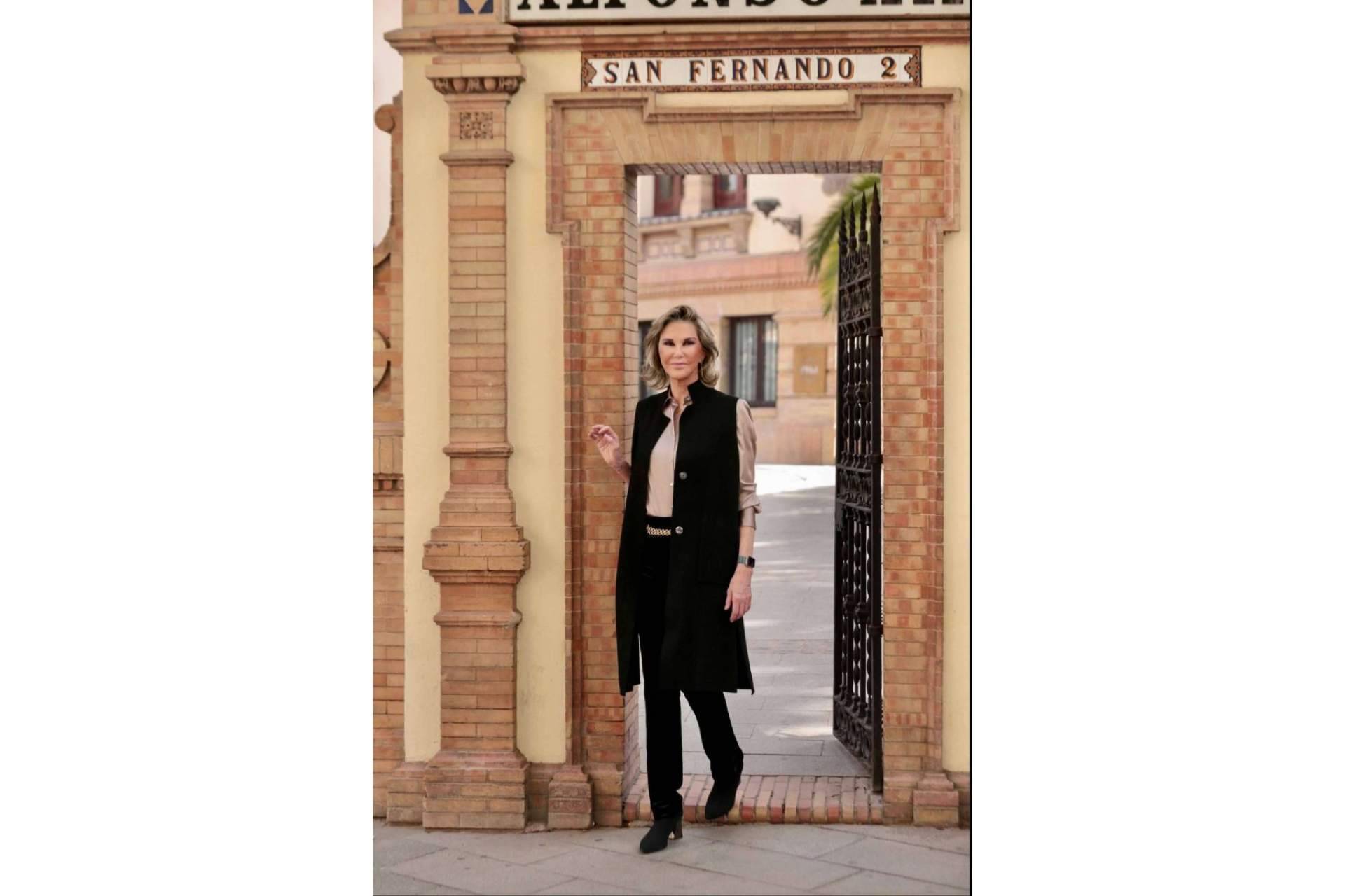 Vestir a la moda y de forma exclusiva con la nueva colección de ropa de mujer de Sonia B Showroom