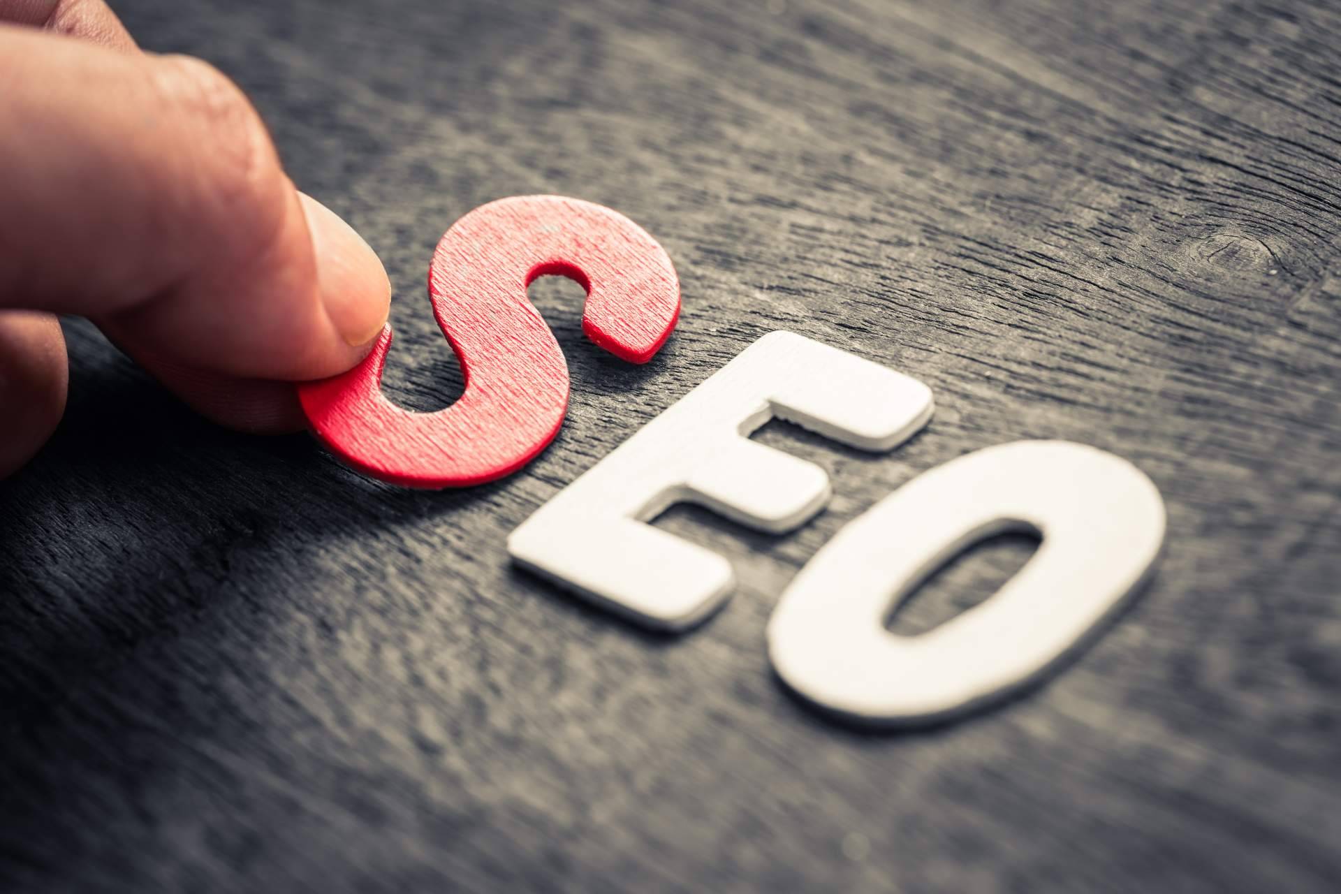 Las estrategias del posicionamiento SEO por las que es reconocida Queenpc en el sector del marketing digital