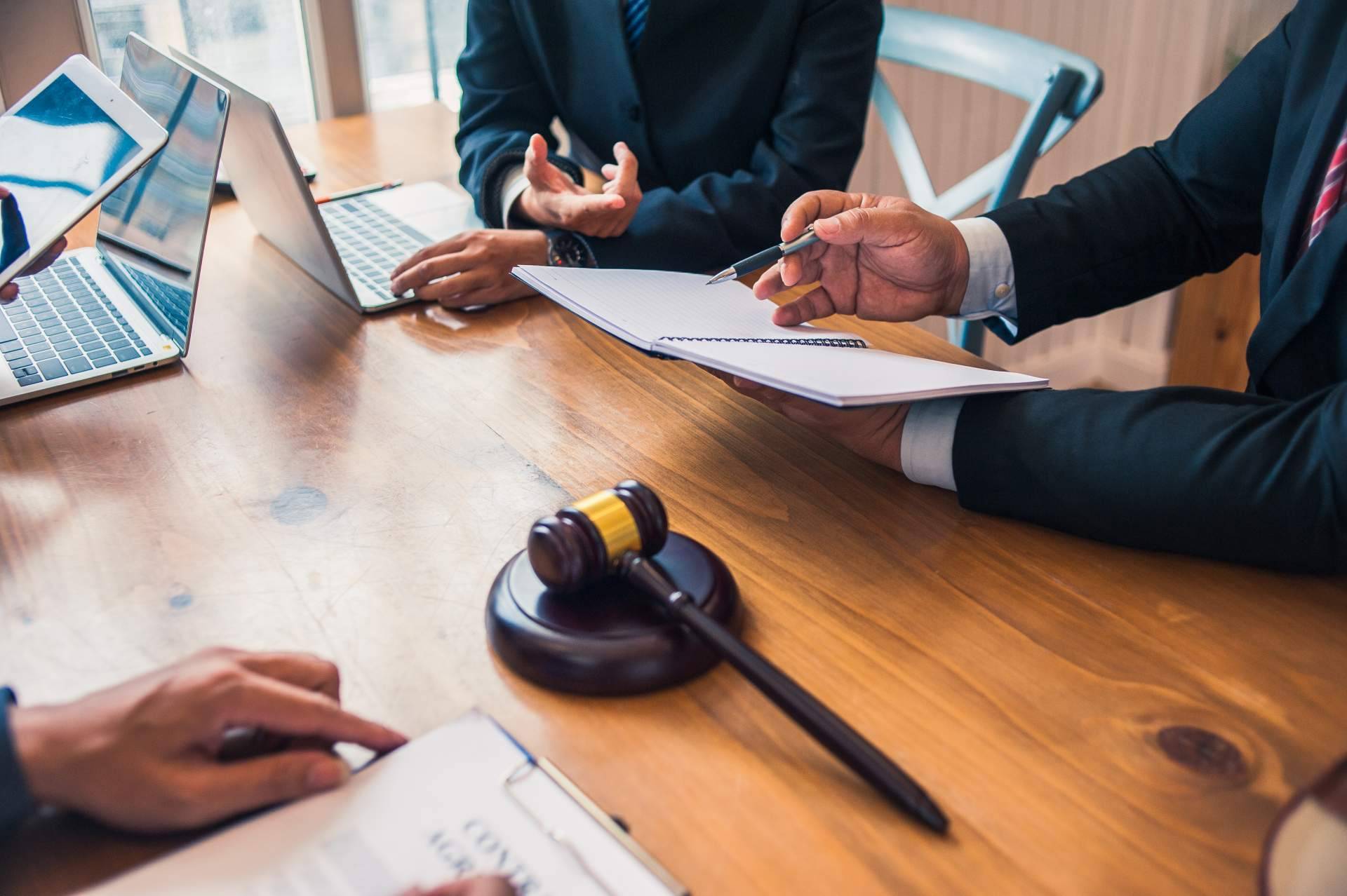 Los derechos de los herederos forzosos en España, por López Morueco Abogados