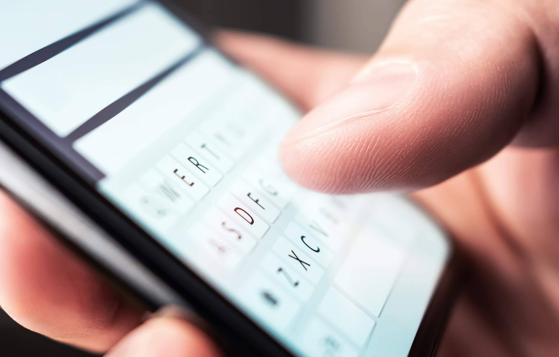 Aprender a usar WhatsApp con Ados Asesoría Alternativa