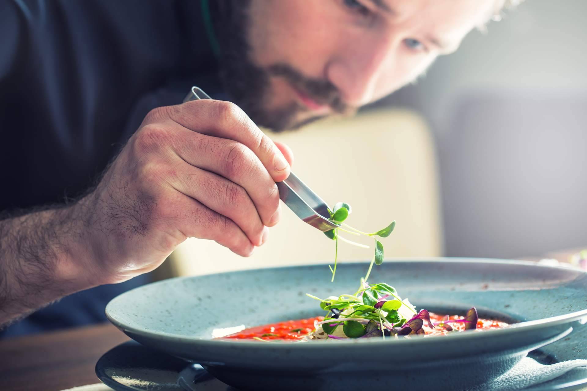 Las chaquetillas de cocinero que marcan tendencia