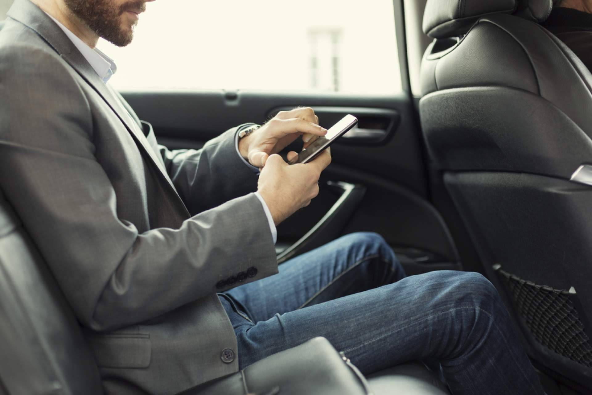 Empezar un viaje con buen pie gracias al servicio de transfer de Beniconnect