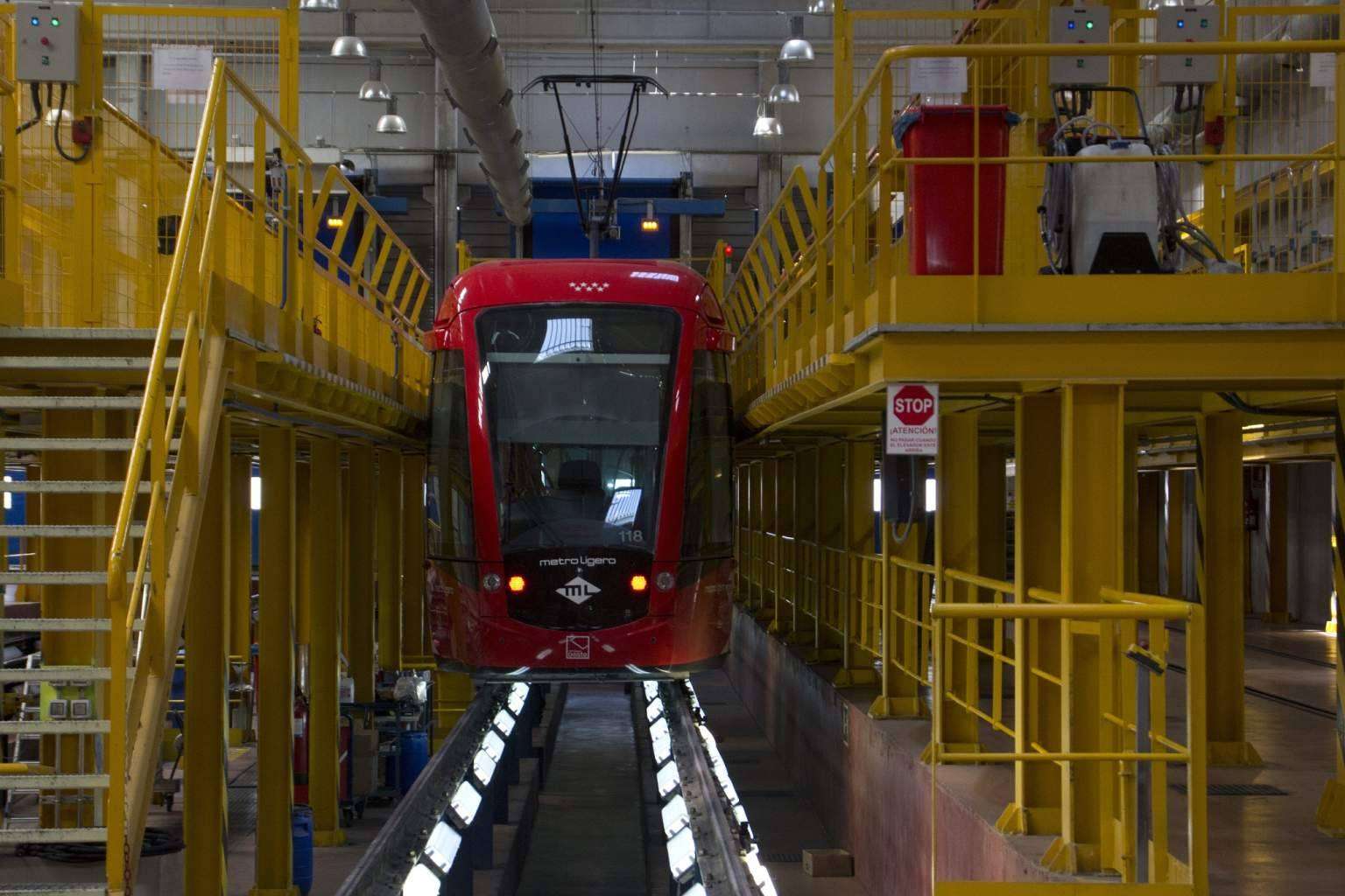 La solución para la instalación de equipos industriales en remoto, realidad aumentada y robots colaborativos