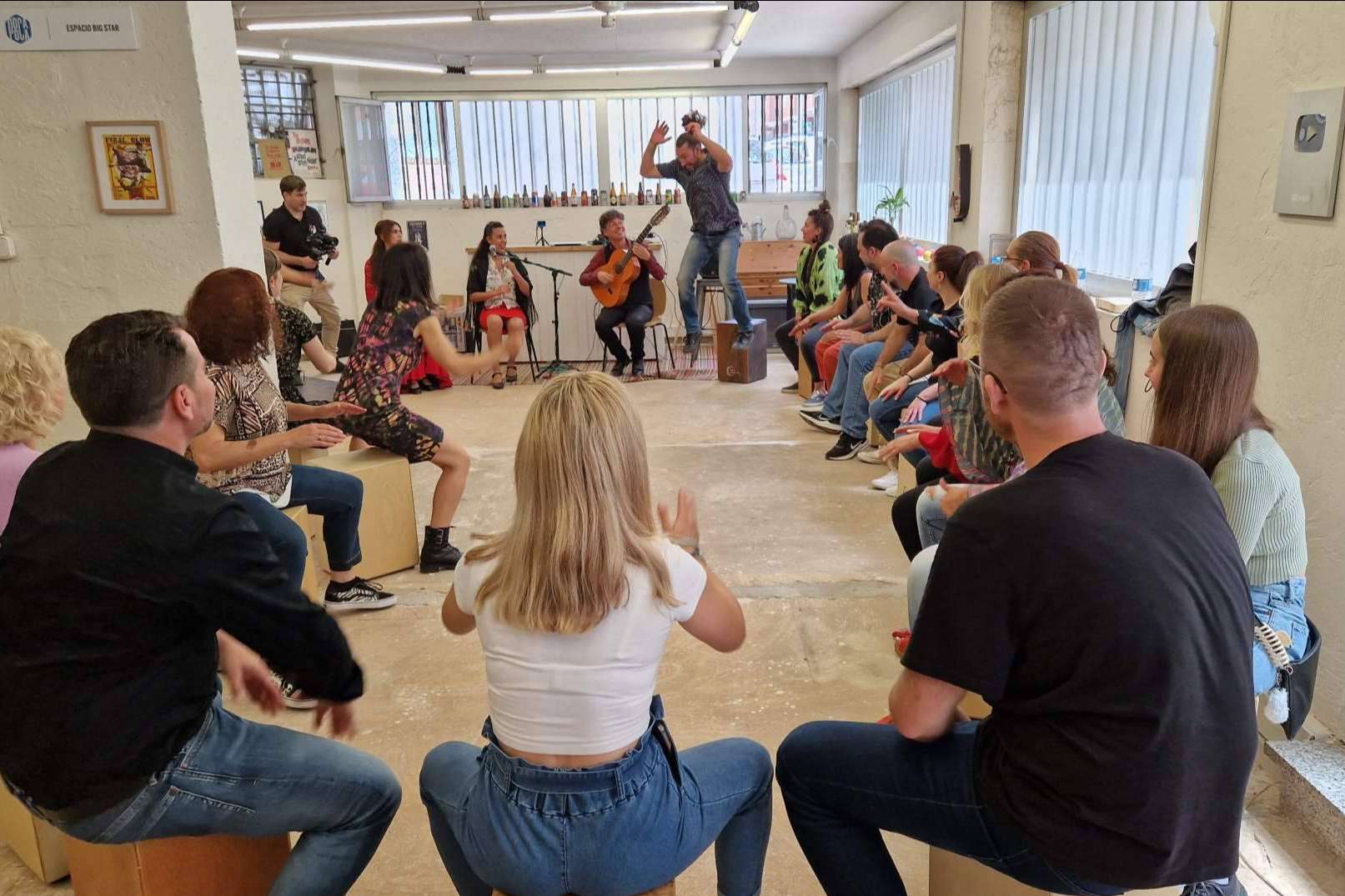 El teambuilding mejora la colaboración y el desempeño en las empresas; fortalecimiento de equipos