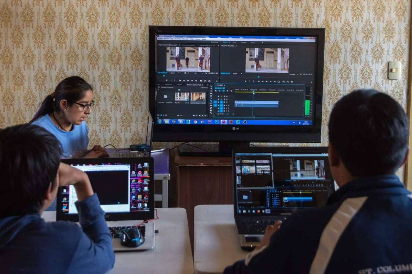 Academia Barter Rubio ofrece la oportunidad de aprender a través de cursos online con profesores en vivo