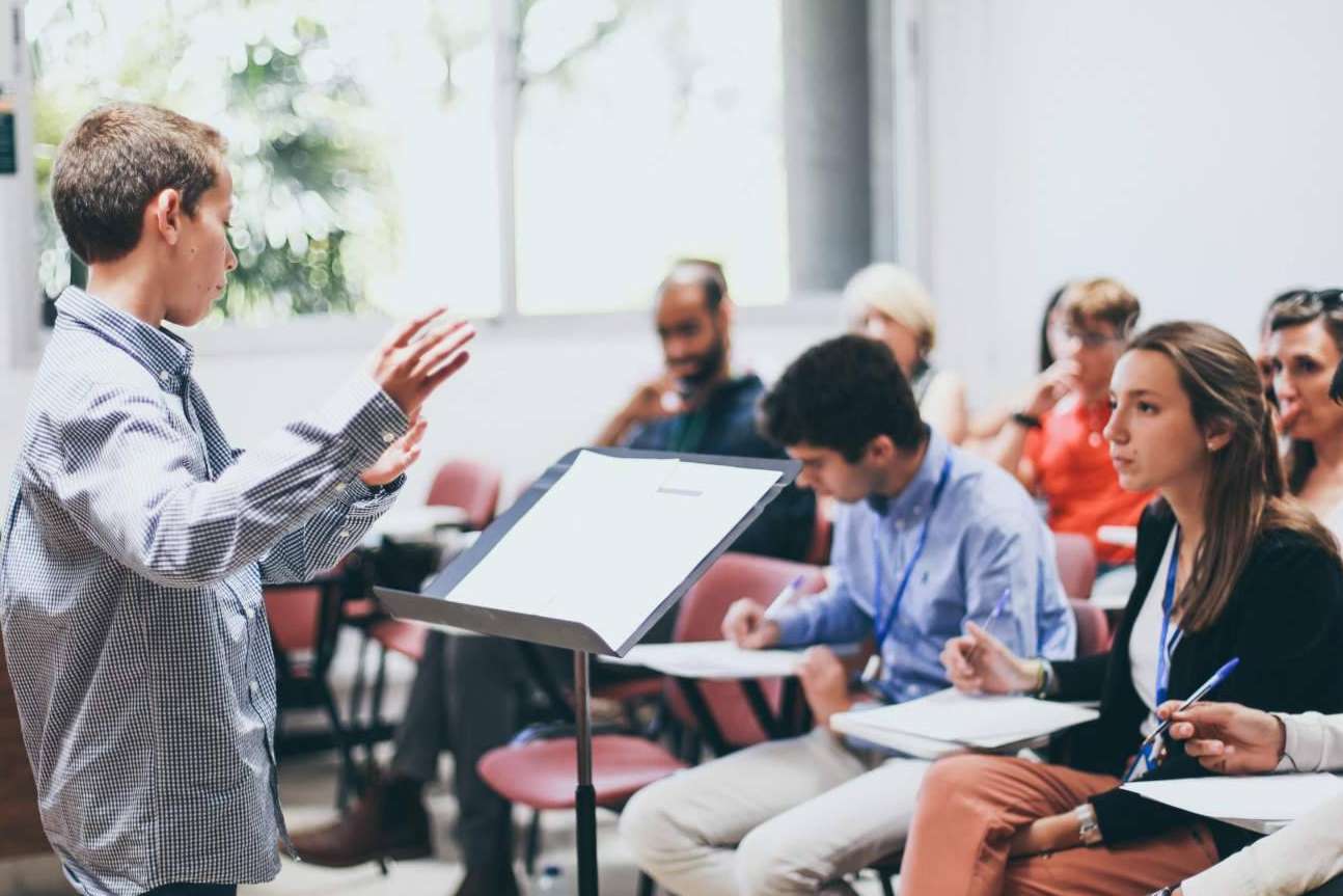 Todo lo que ofrece TRIVIUM, escuela de debate y oratoria