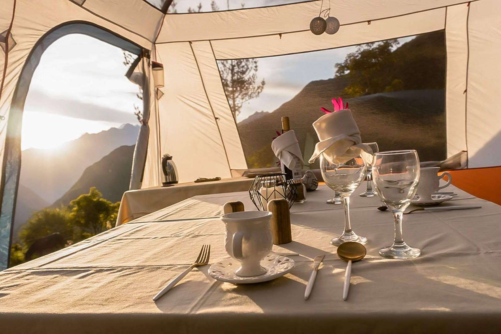 Explore the Ultimate Luxury of Machu Picchu con View Peru & Signatures