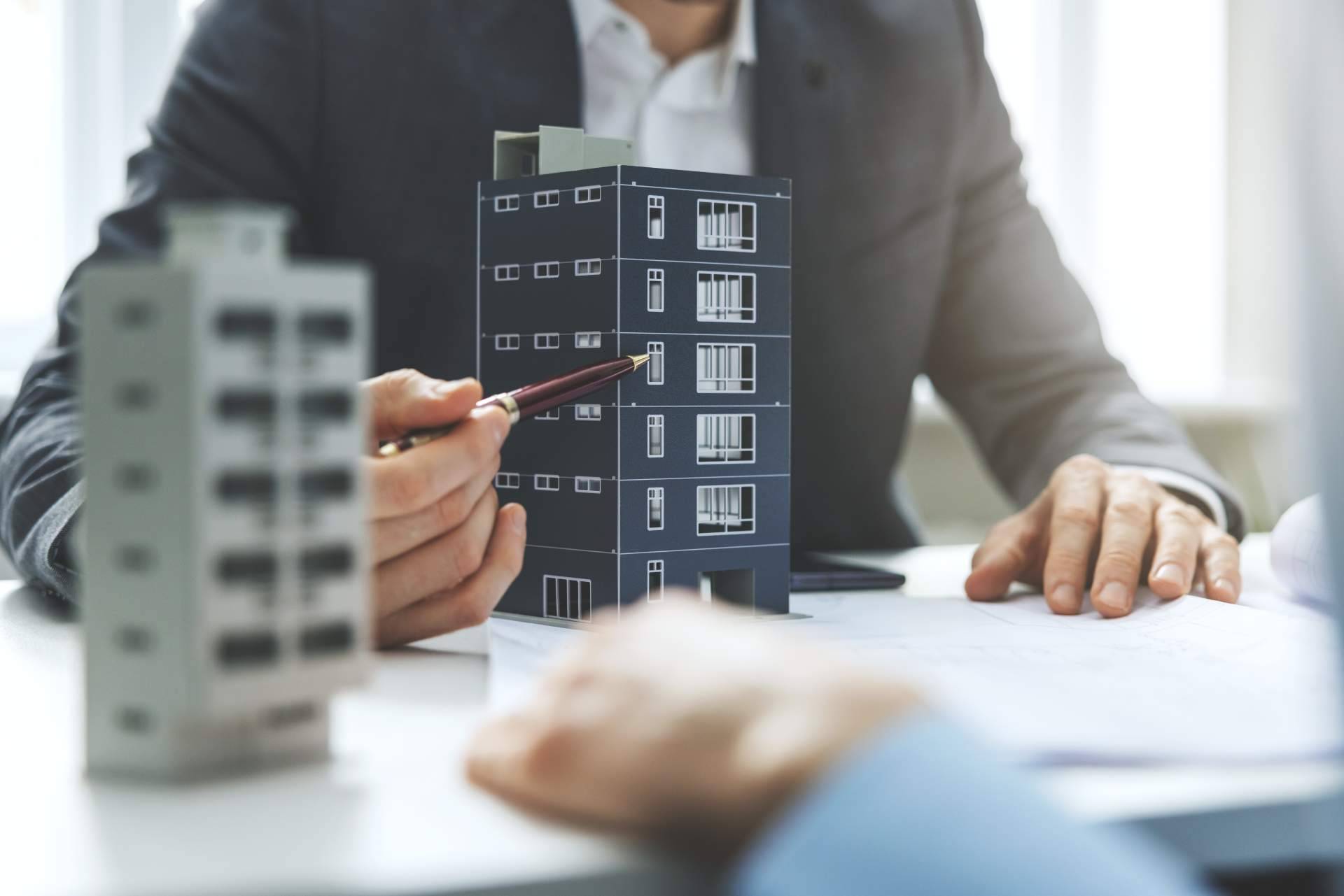 Cómo elegir el mejor agente inmobiliario en Málaga