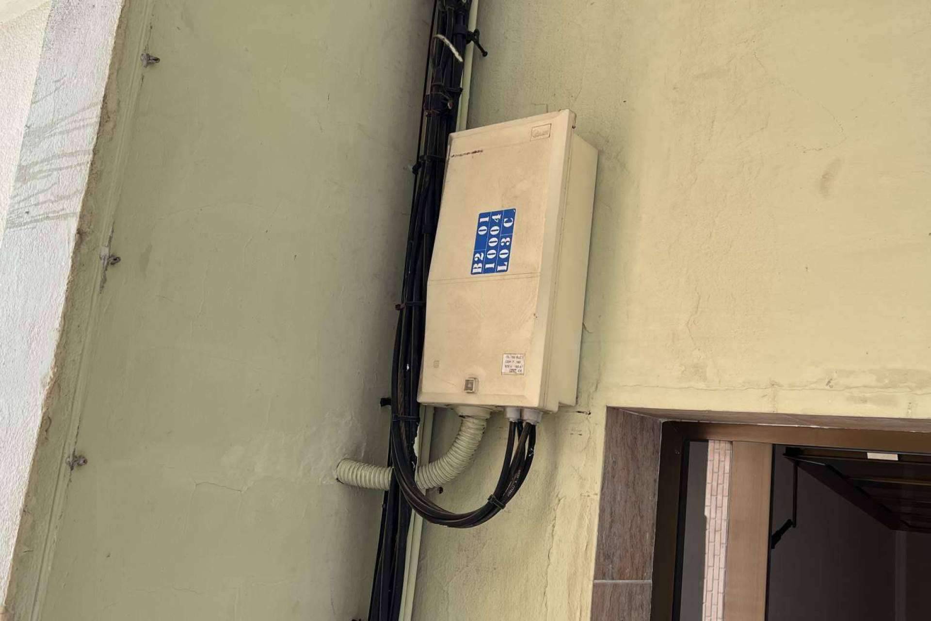 Antenistas formados como instaladores electricistas forman la plantilla de Savelec