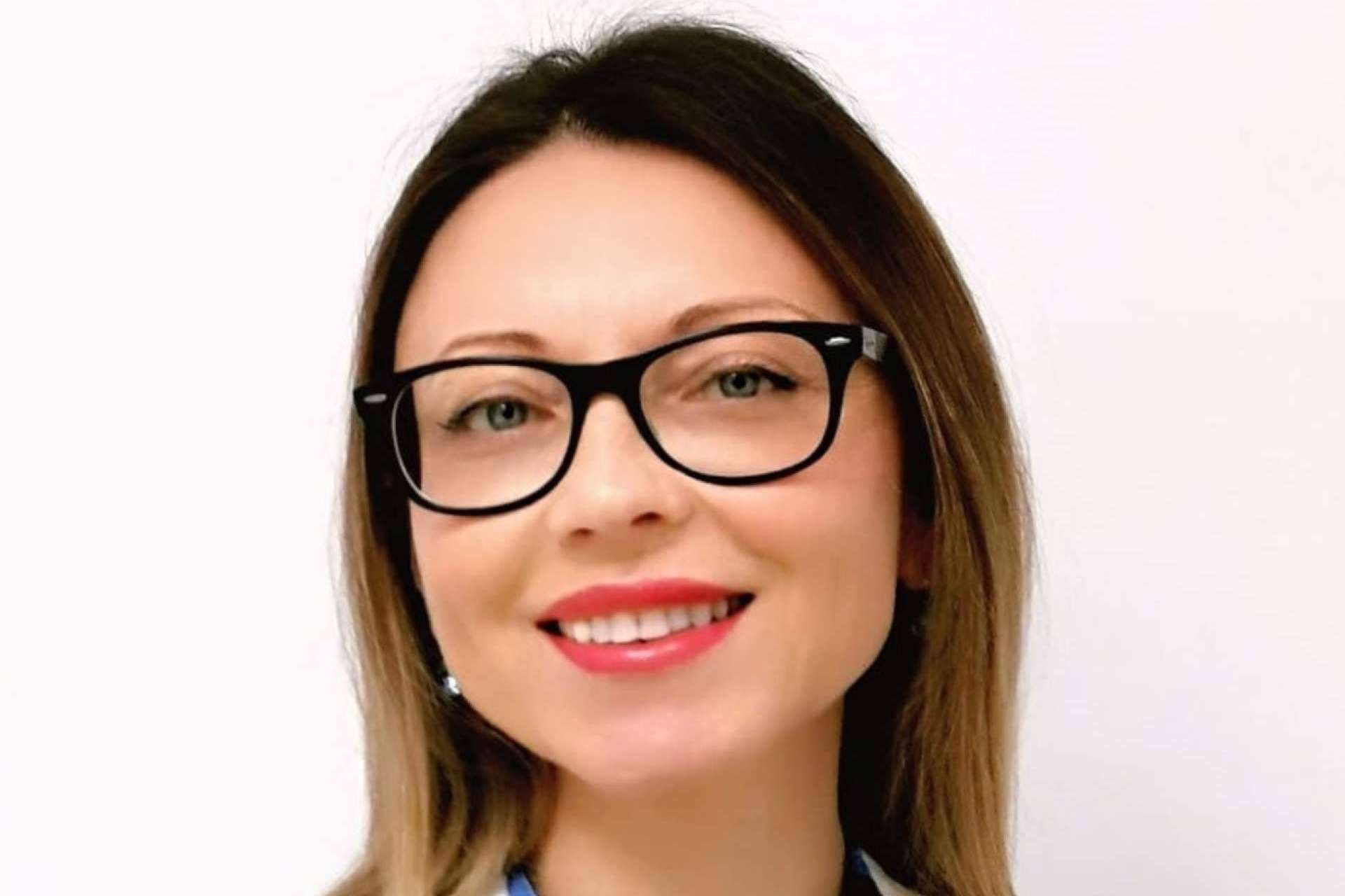 La Dra. Svetlana Juc, CEO y directora médica de Clínica Nuba explica en qué consiste la armonización facial