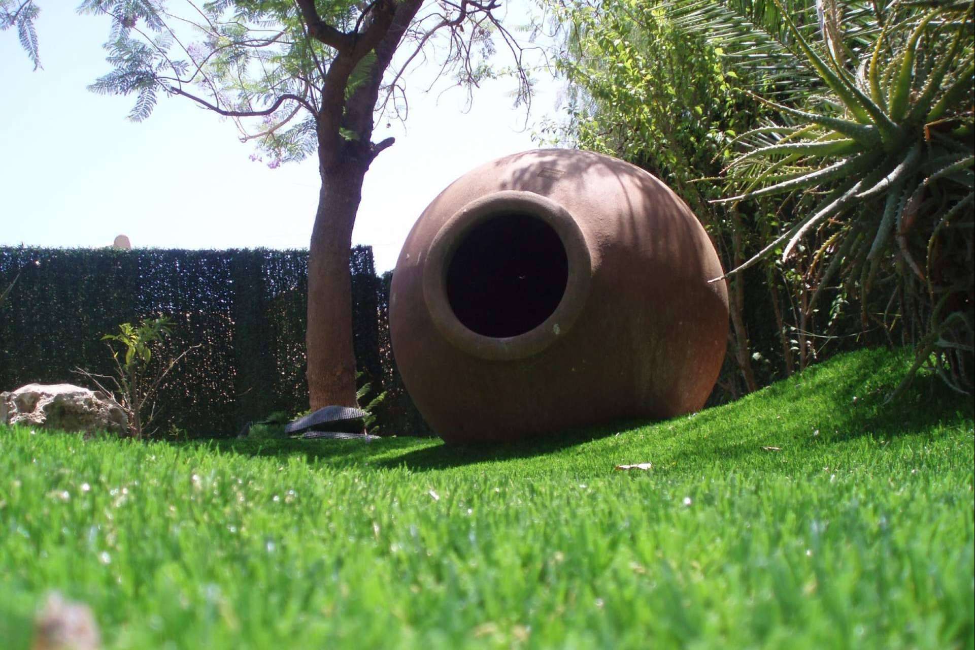 ¿Cómo decorar el jardín con césped artificial? Las recomendaciones de Albergrass