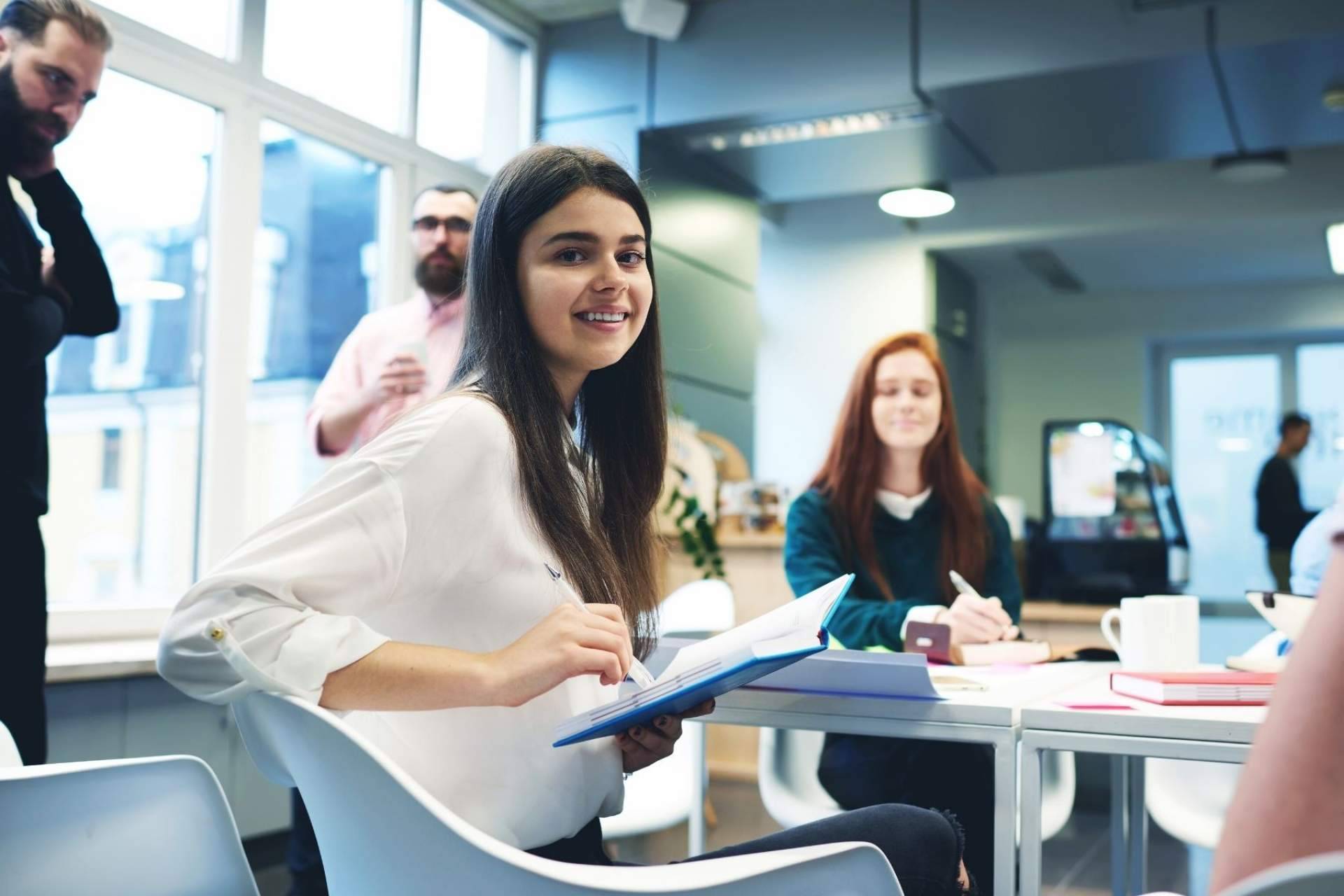 Formarse en gestión empresarial con el MBA de Constanza Business & Protocol School