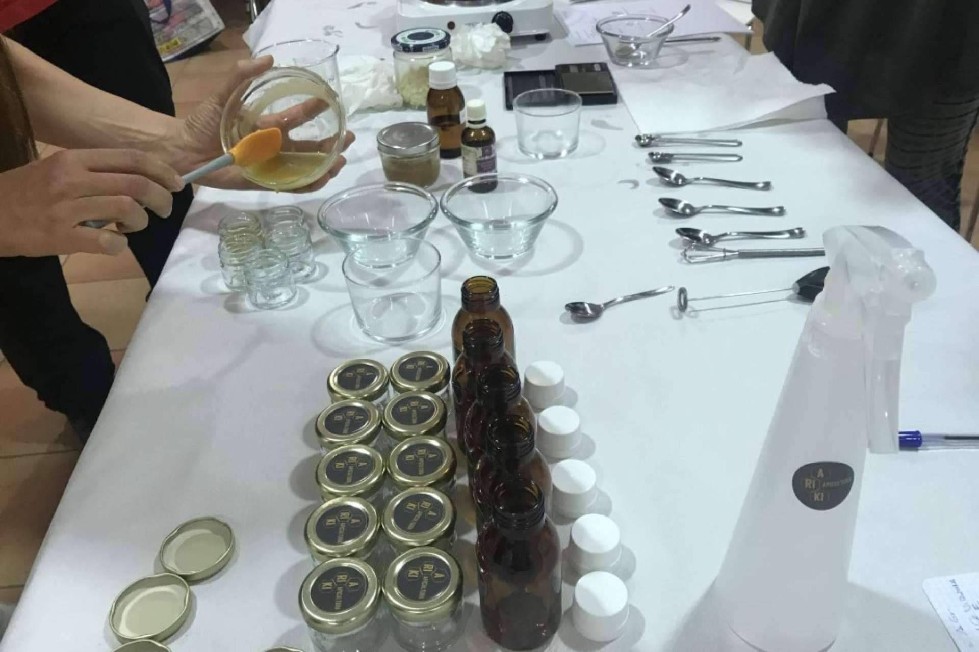 Cursos Apicultura ofrece un taller de cosmética apícola