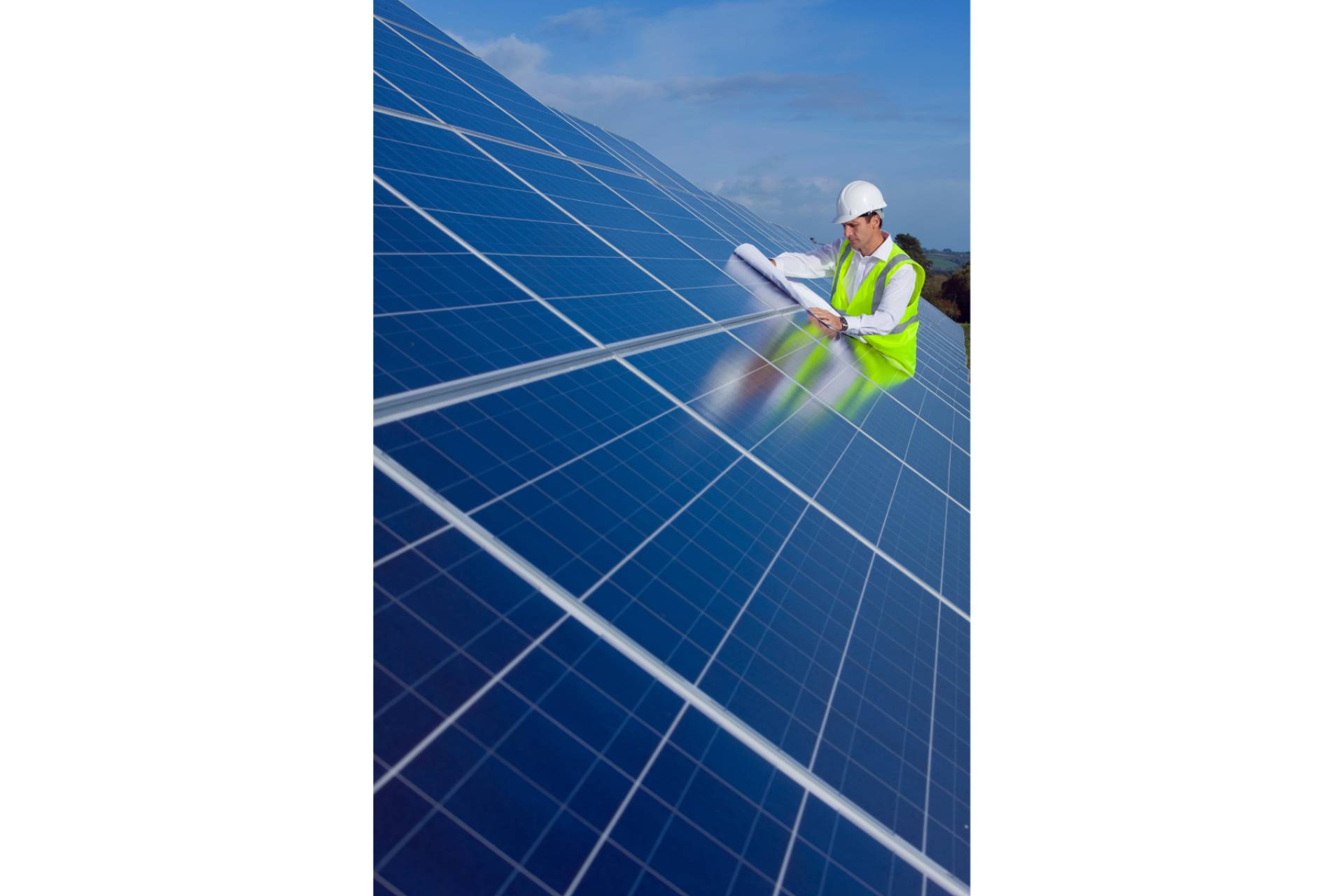 Expertos en fotovoltaica y ahorro de energía, de la mano de Made In Málaga y PESYR I+D
