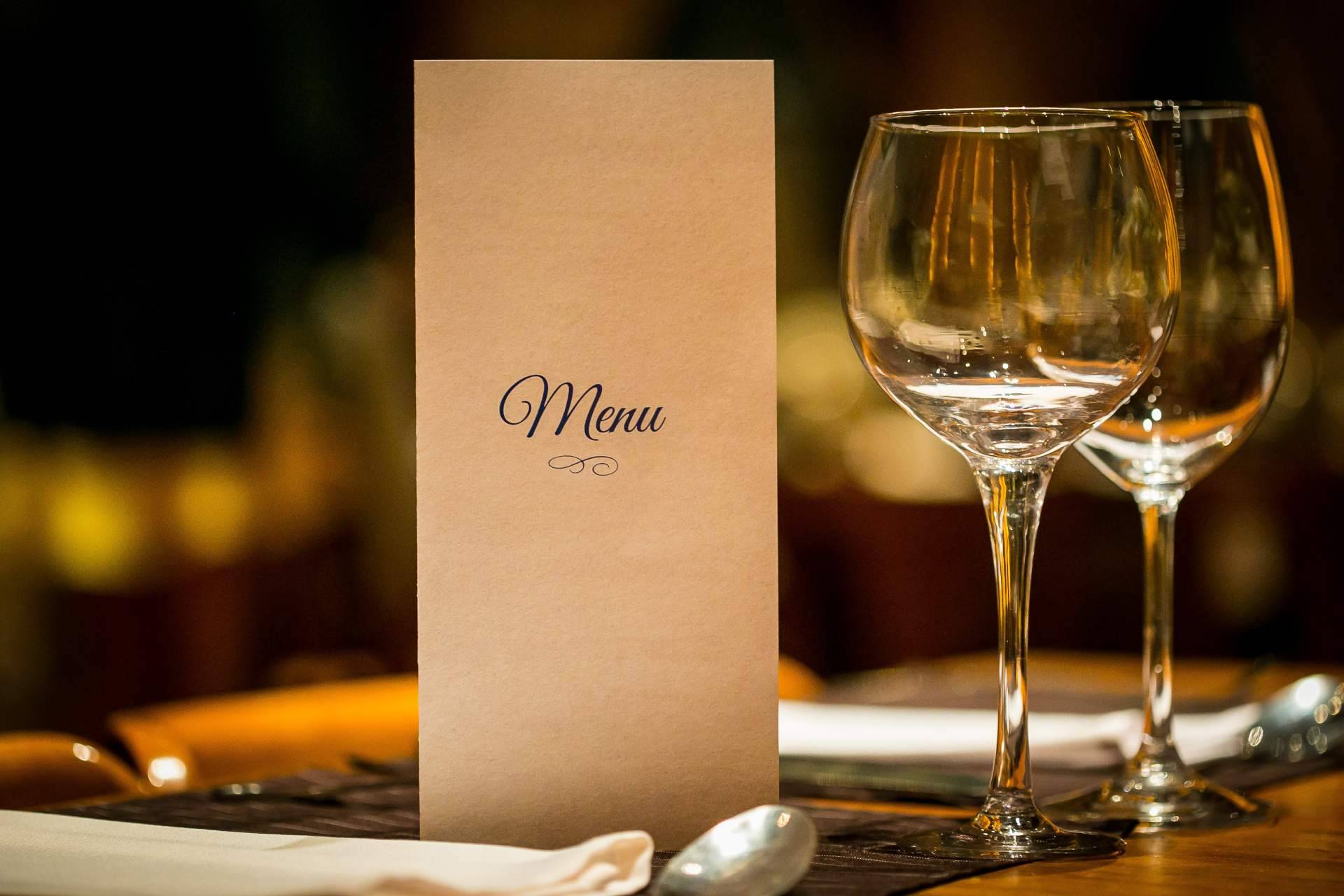 Hacer carta restaurante personalizada es posible con MenuMaker