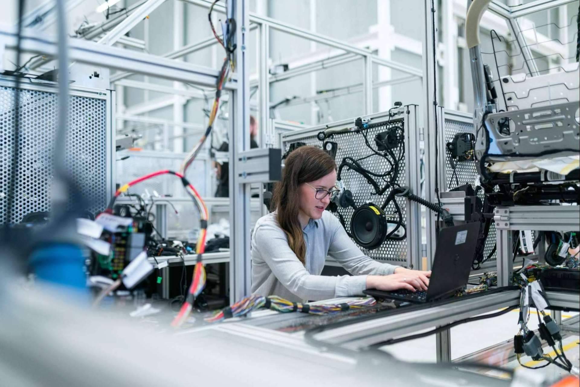 Transformar a las empresas que se dedican a la manufactura industrial, el objetivo de la consultoría Overtel
