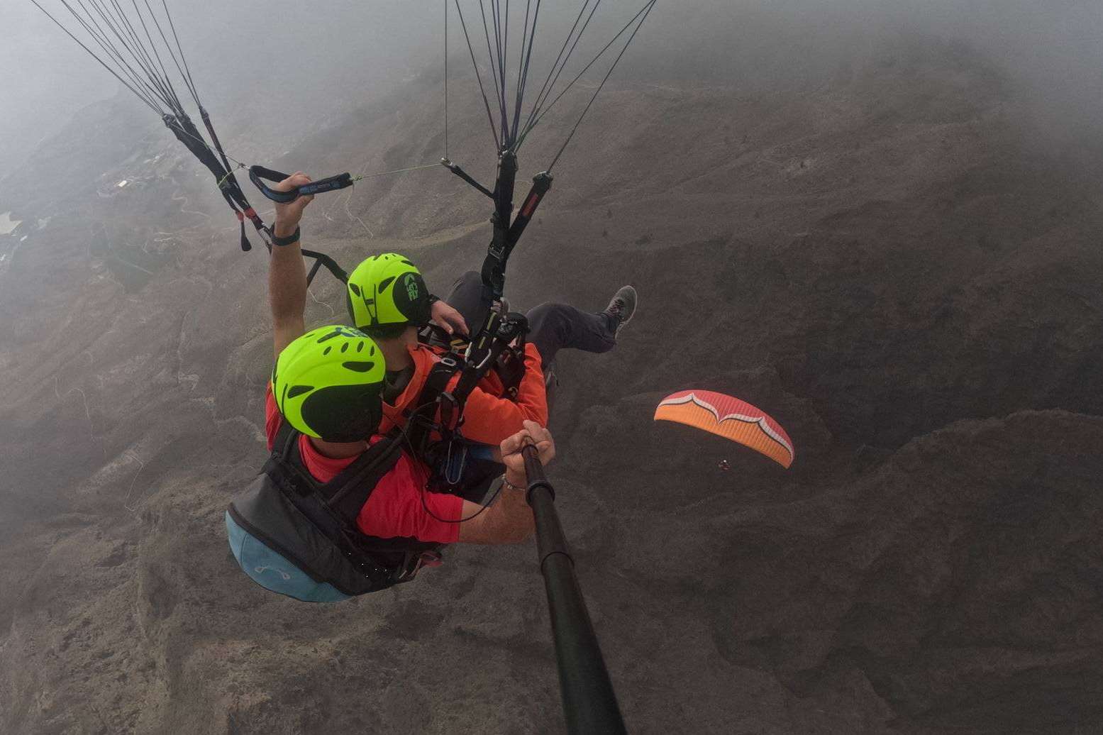 Tenerfly ofrece la experiencia de tocar el cielo de Tenerife con la máxima seguridad