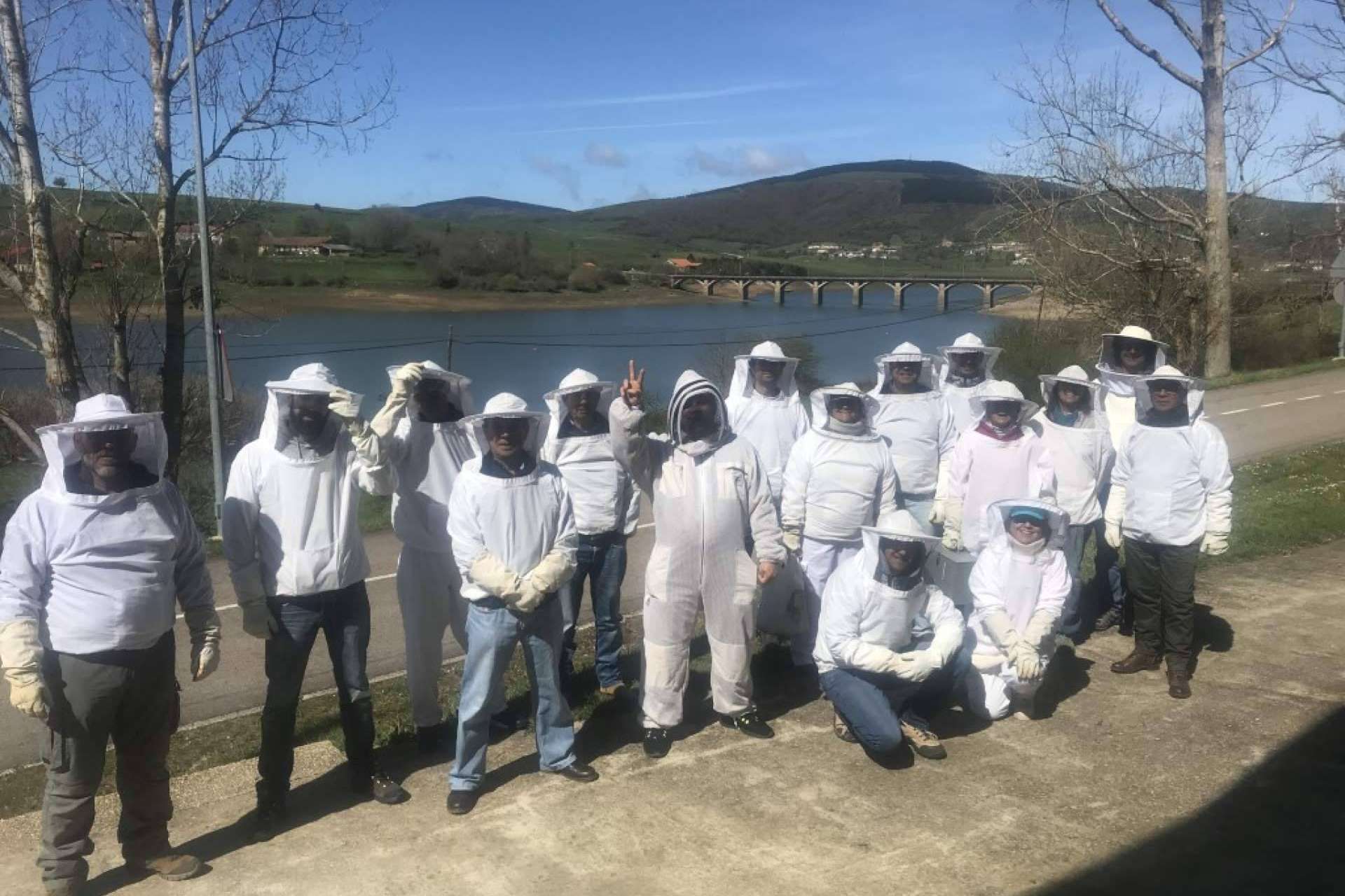 Cursos Apicultura ofrece curso de apicultura en España